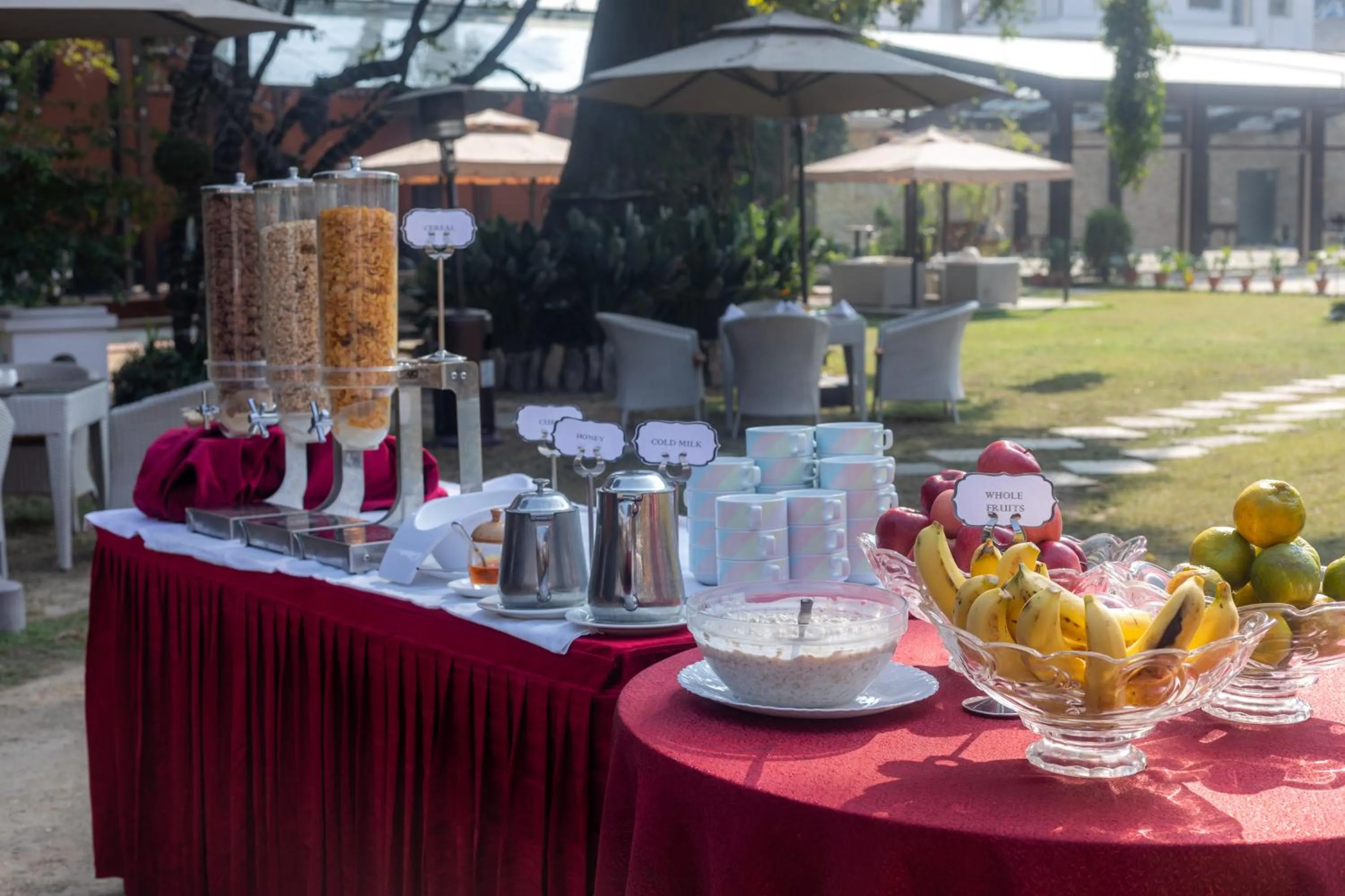 Breakfast in The Malla Hotel - Thamel, 2 km to Swayambhunath Temple