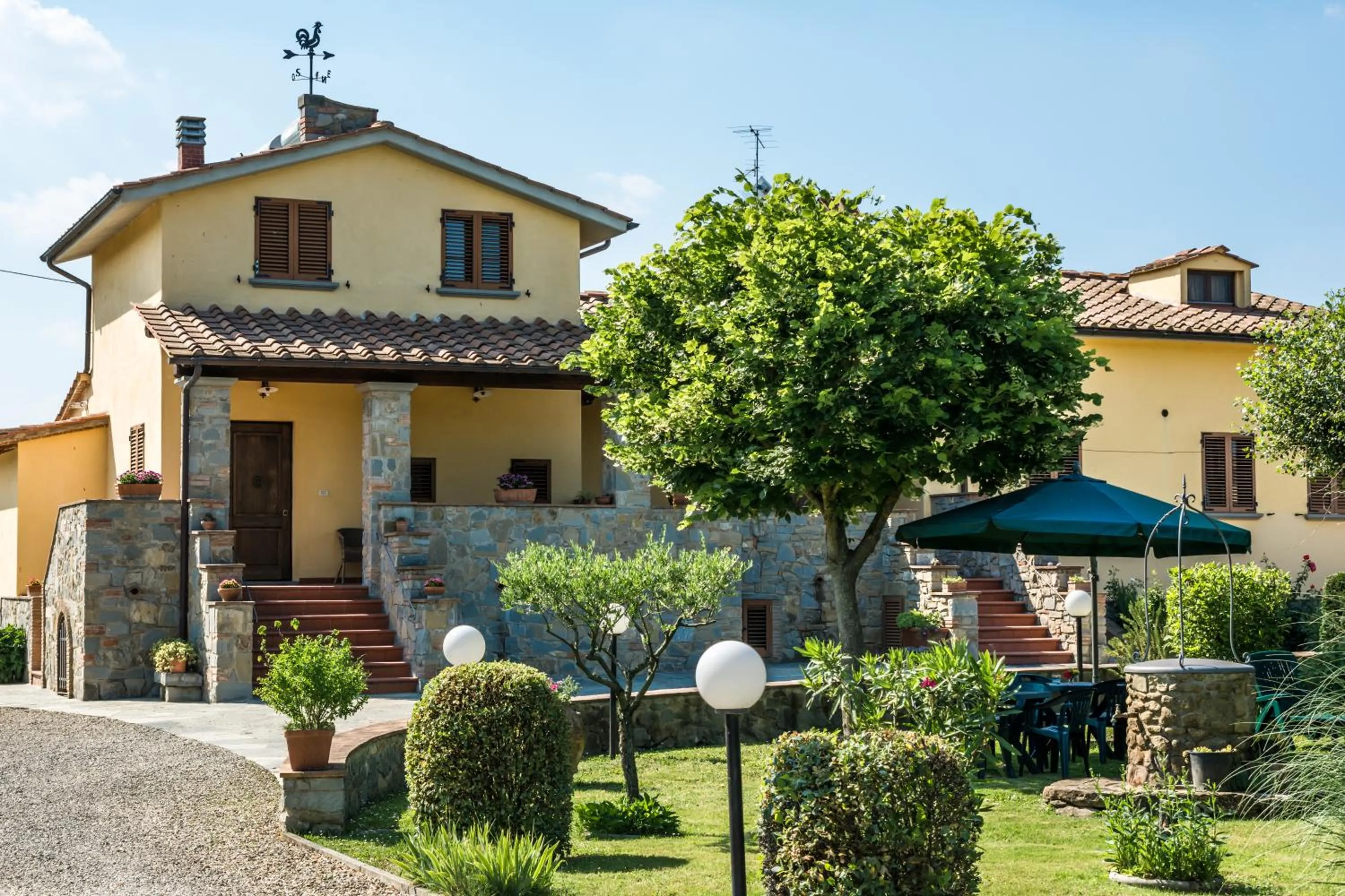 Facade/entrance in B&B Maesta' Di Cudino