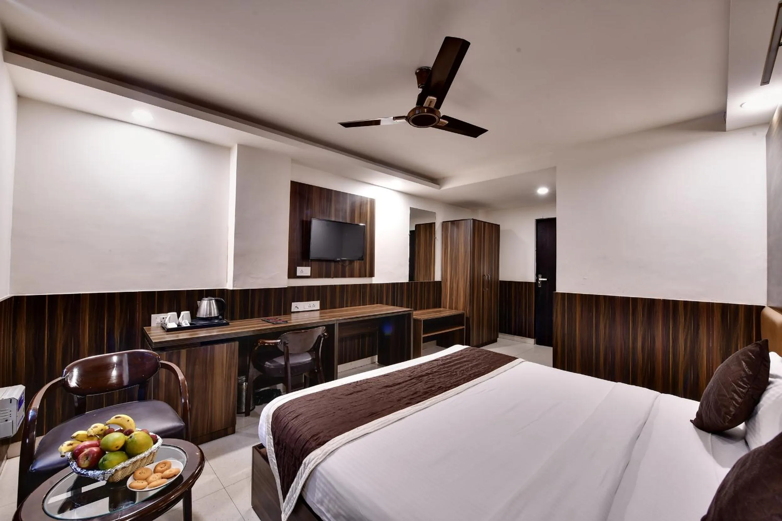 Bedroom, Bed in RnB Select Walk Inn Lucknow