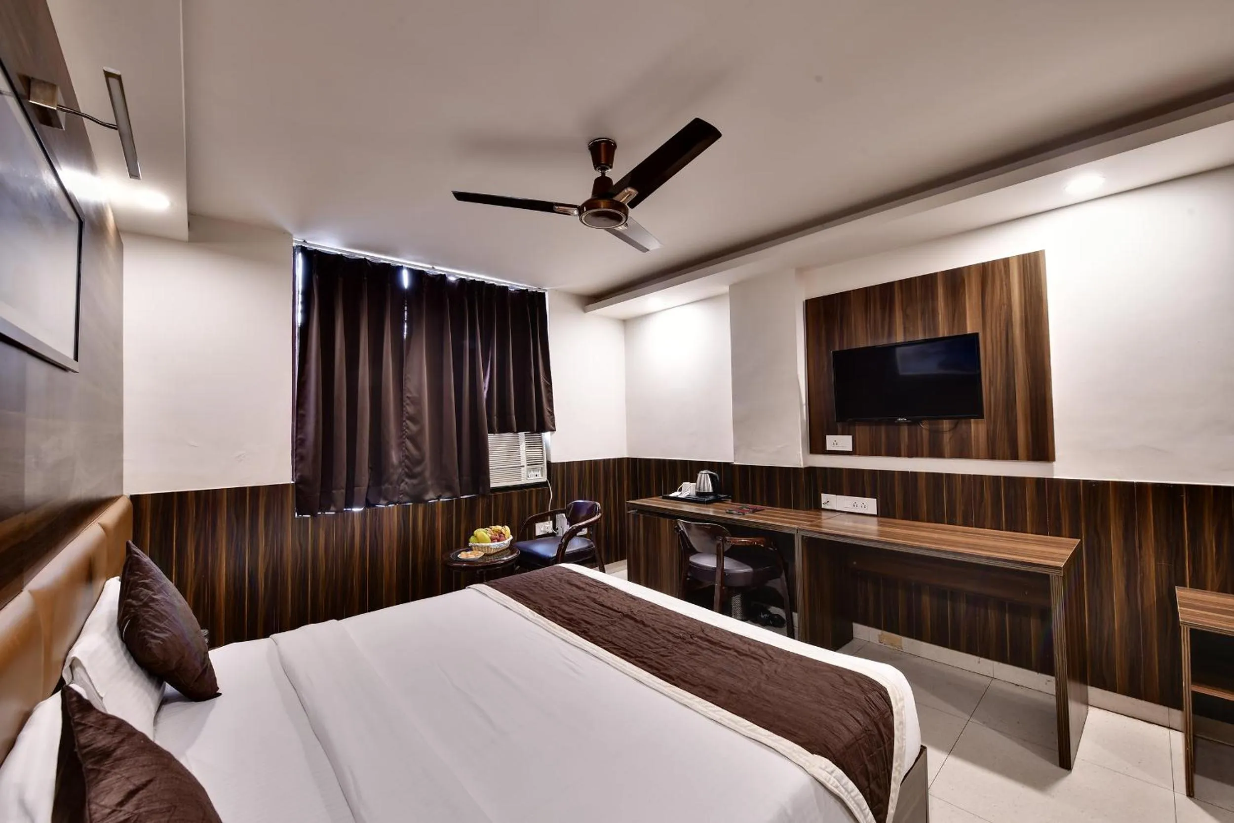 Bedroom, Bed in RnB Select Walk Inn Lucknow