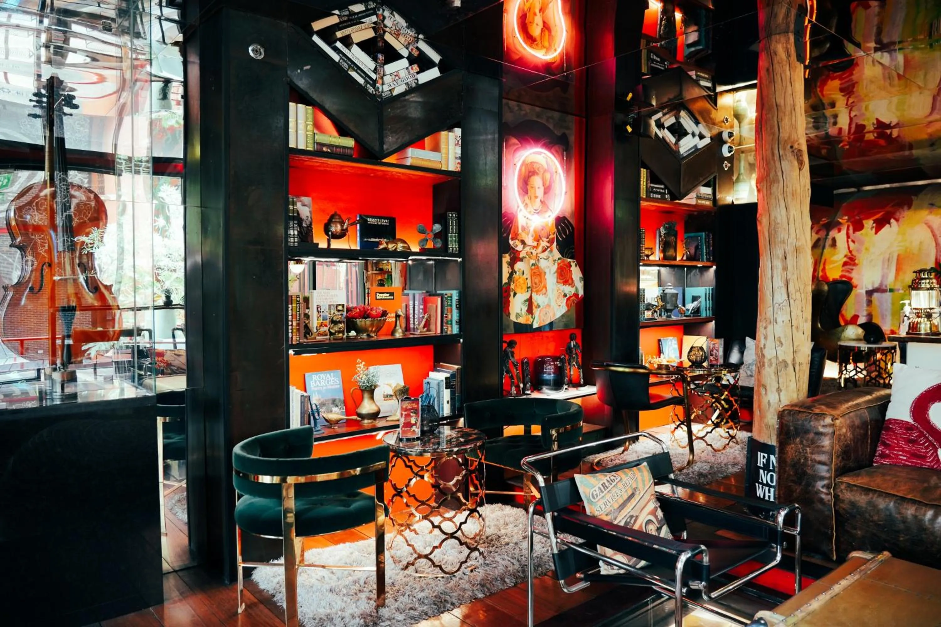 Lounge or bar in MeStyle Museum Hotel