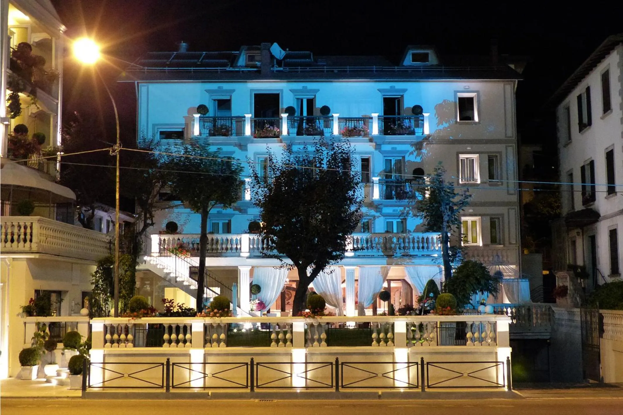 Facade/entrance in Hotel Vandelli