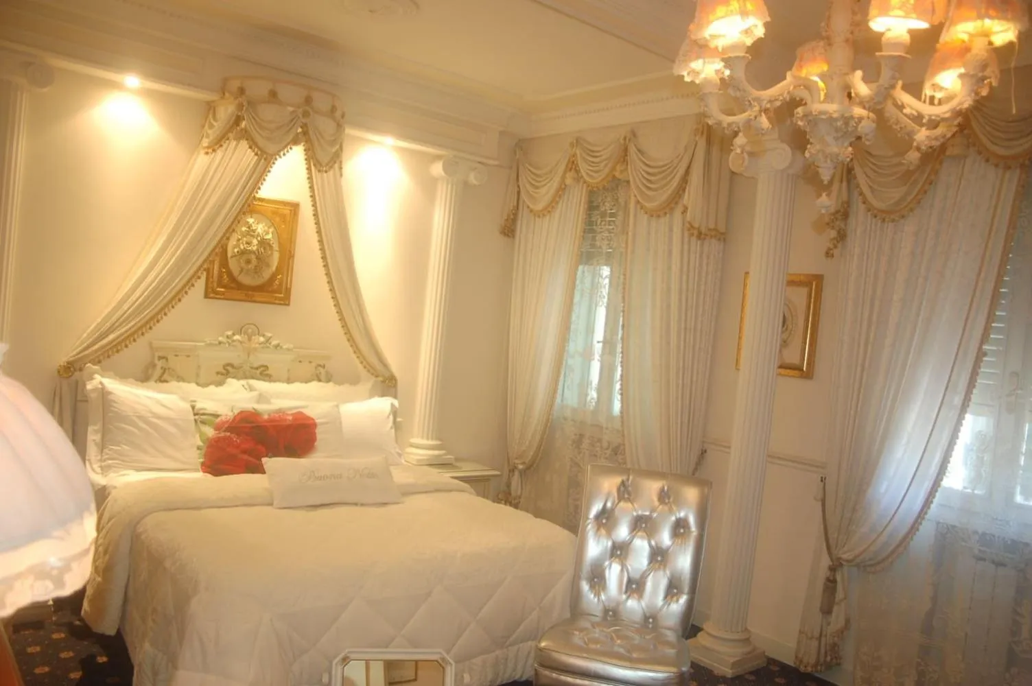 Bedroom, Bed in Hotel Vandelli
