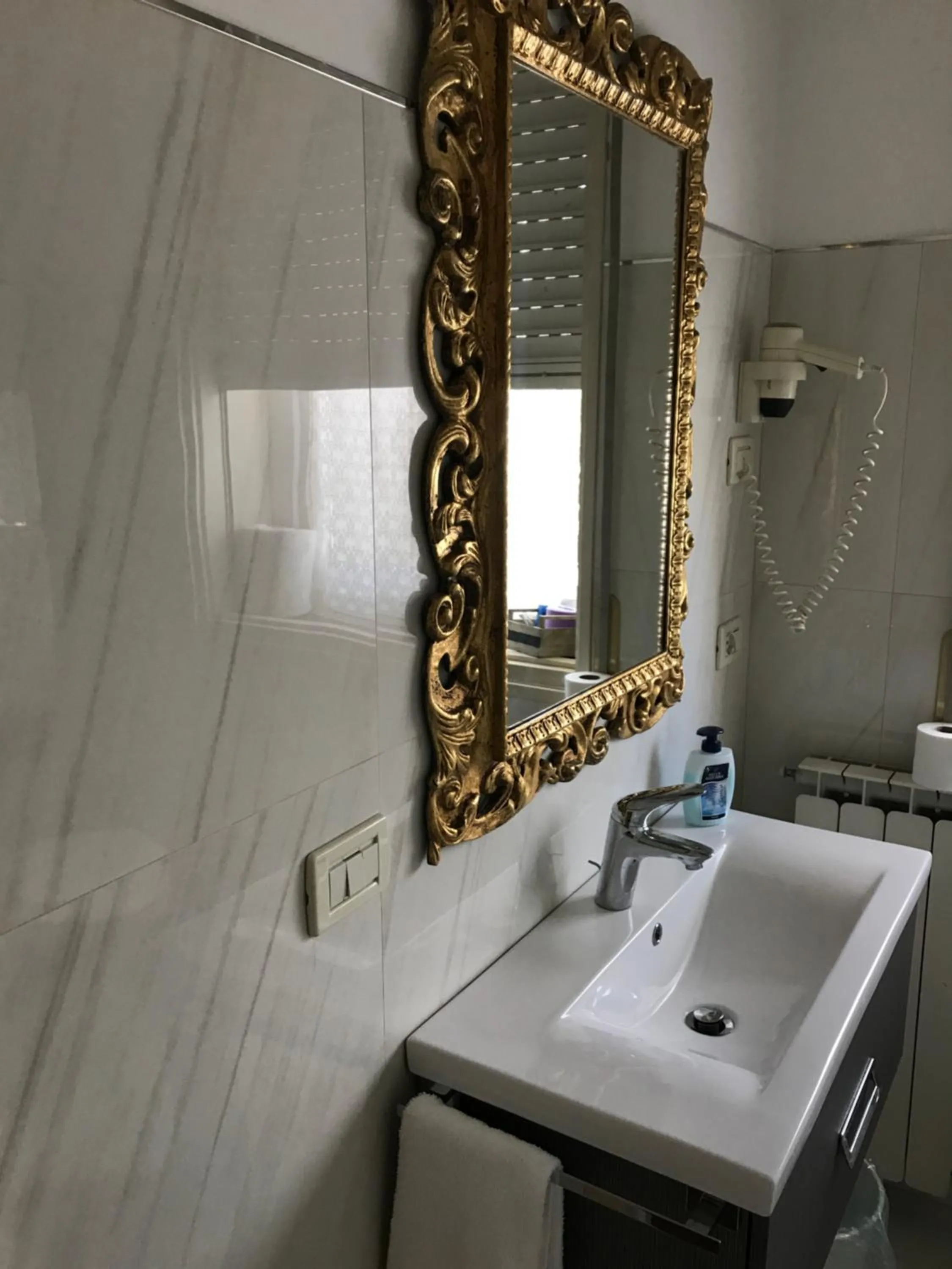 Bathroom in Hotel Vandelli