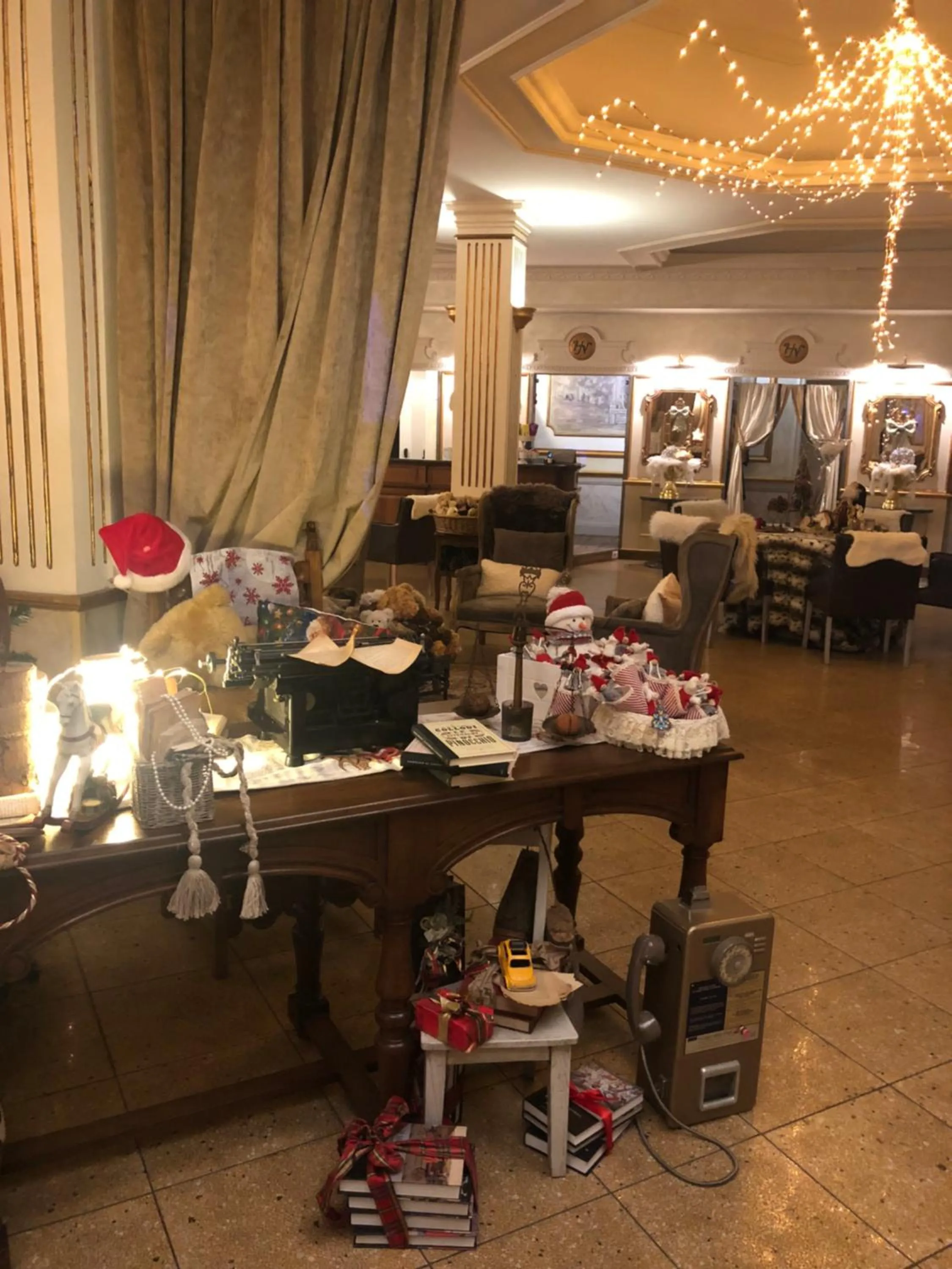 Lobby or reception in Hotel Vandelli