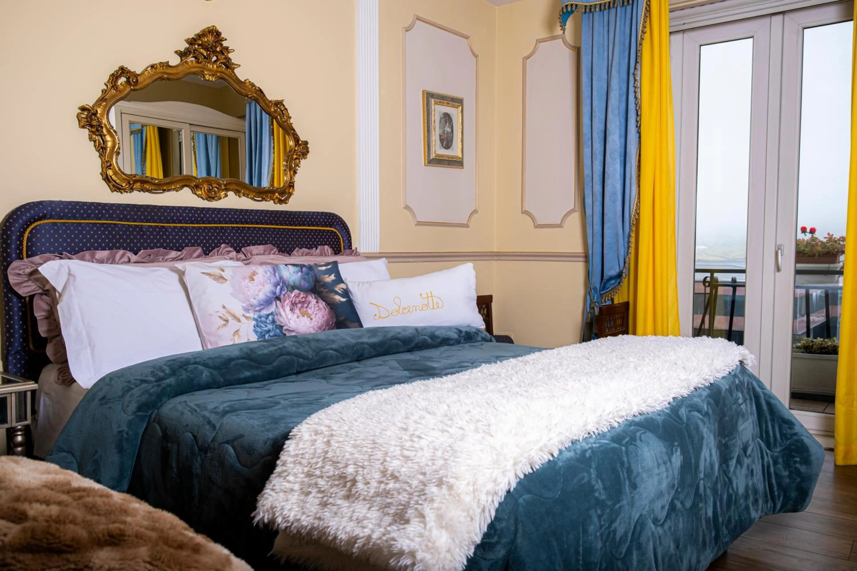 Bedroom, Bed in Hotel Vandelli