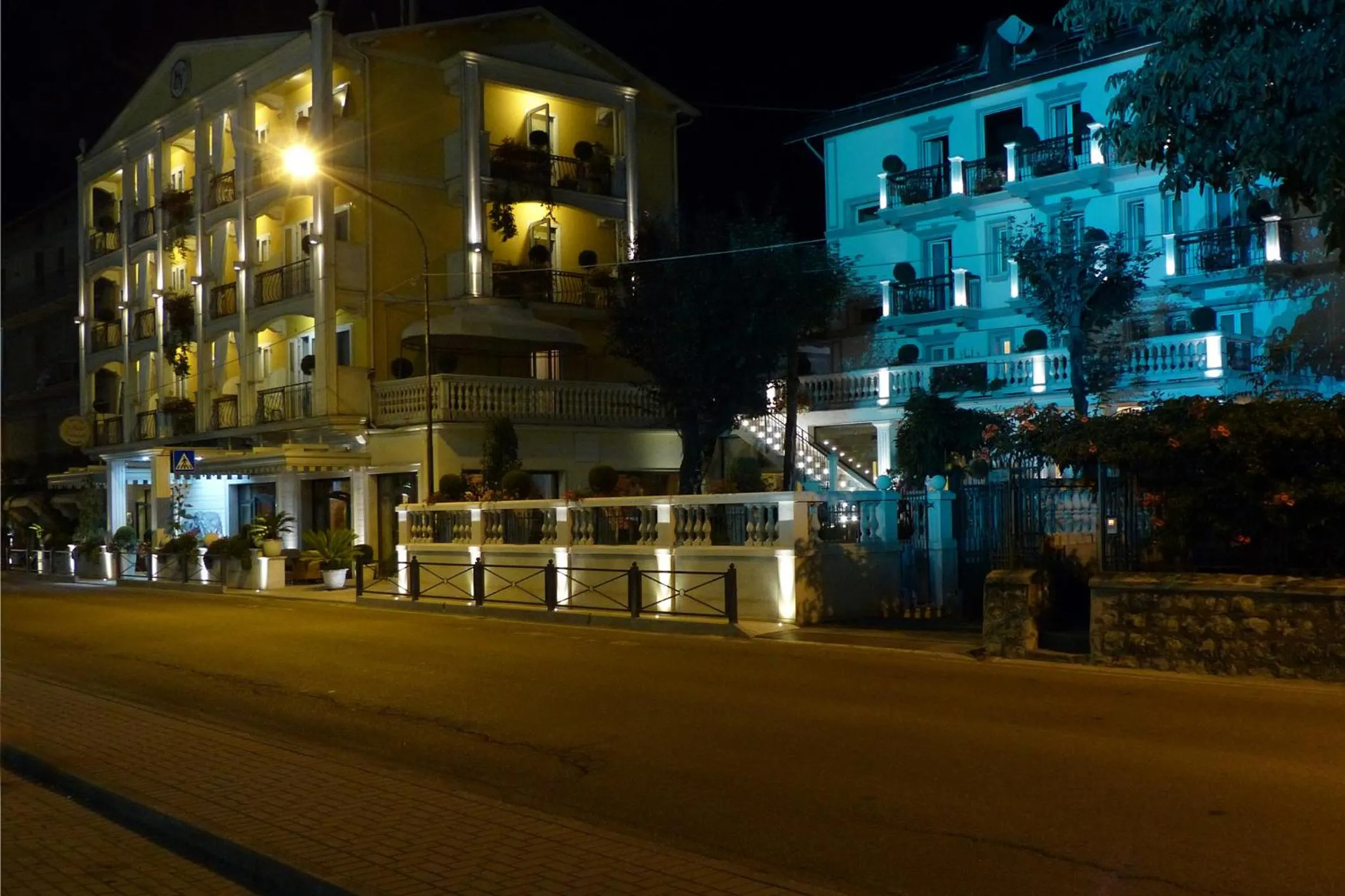 Facade/entrance in Hotel Vandelli