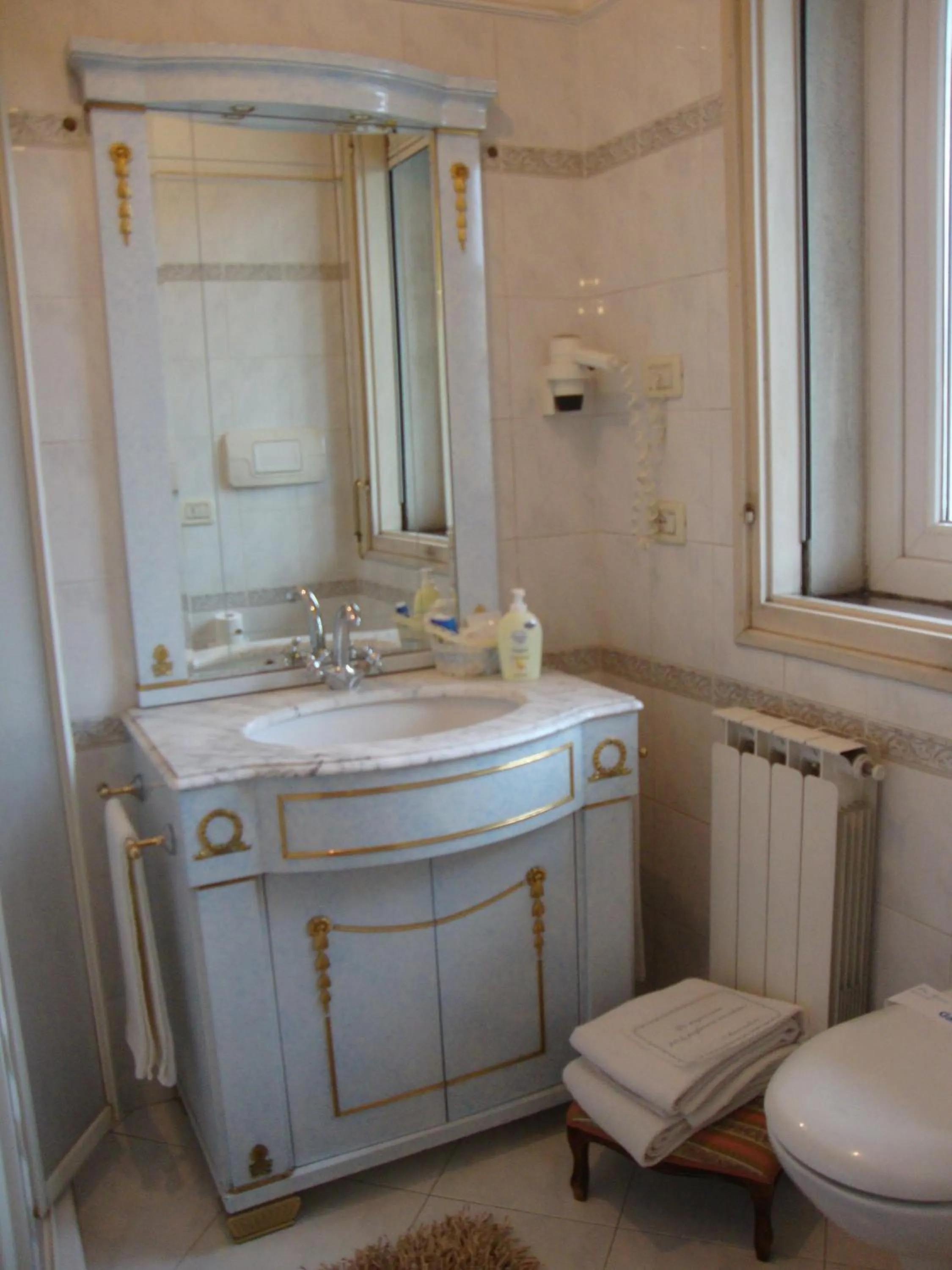 Toilet in Hotel Vandelli