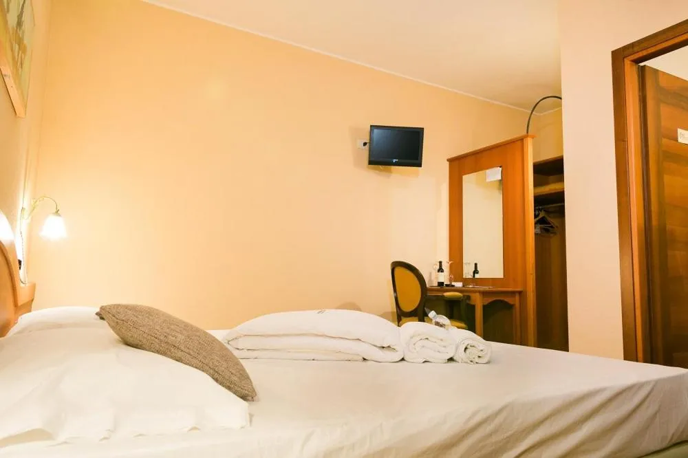 Photo of the whole room, Bed in Fondo Brugarolo B&B