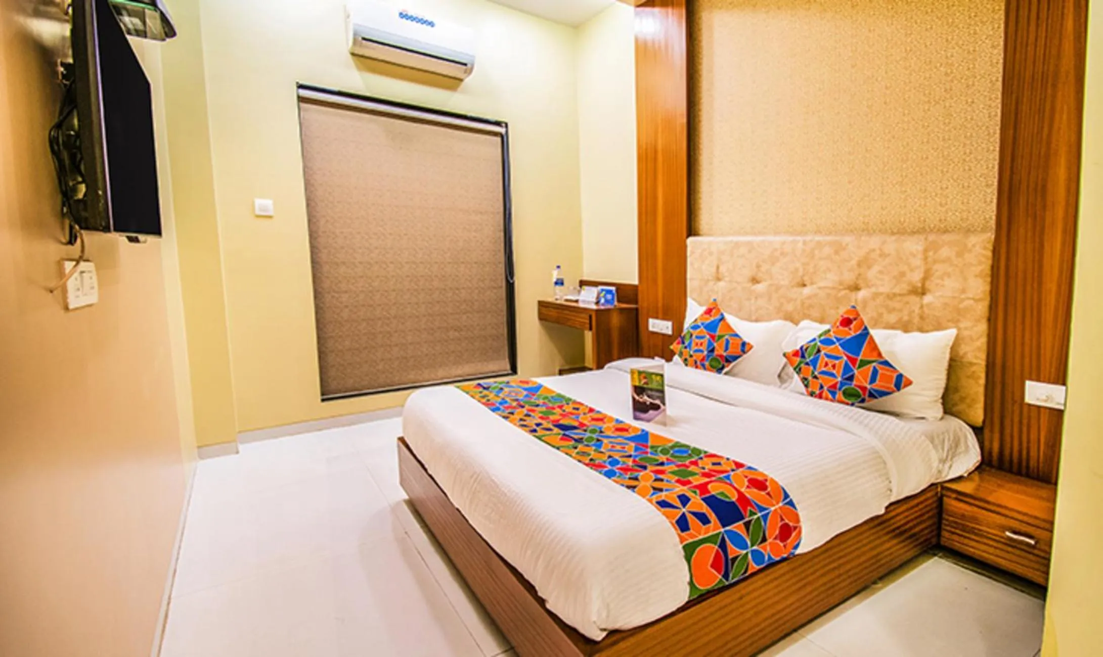 Bed in FabHotel Seven Hills - Nr Mumbai International Airport