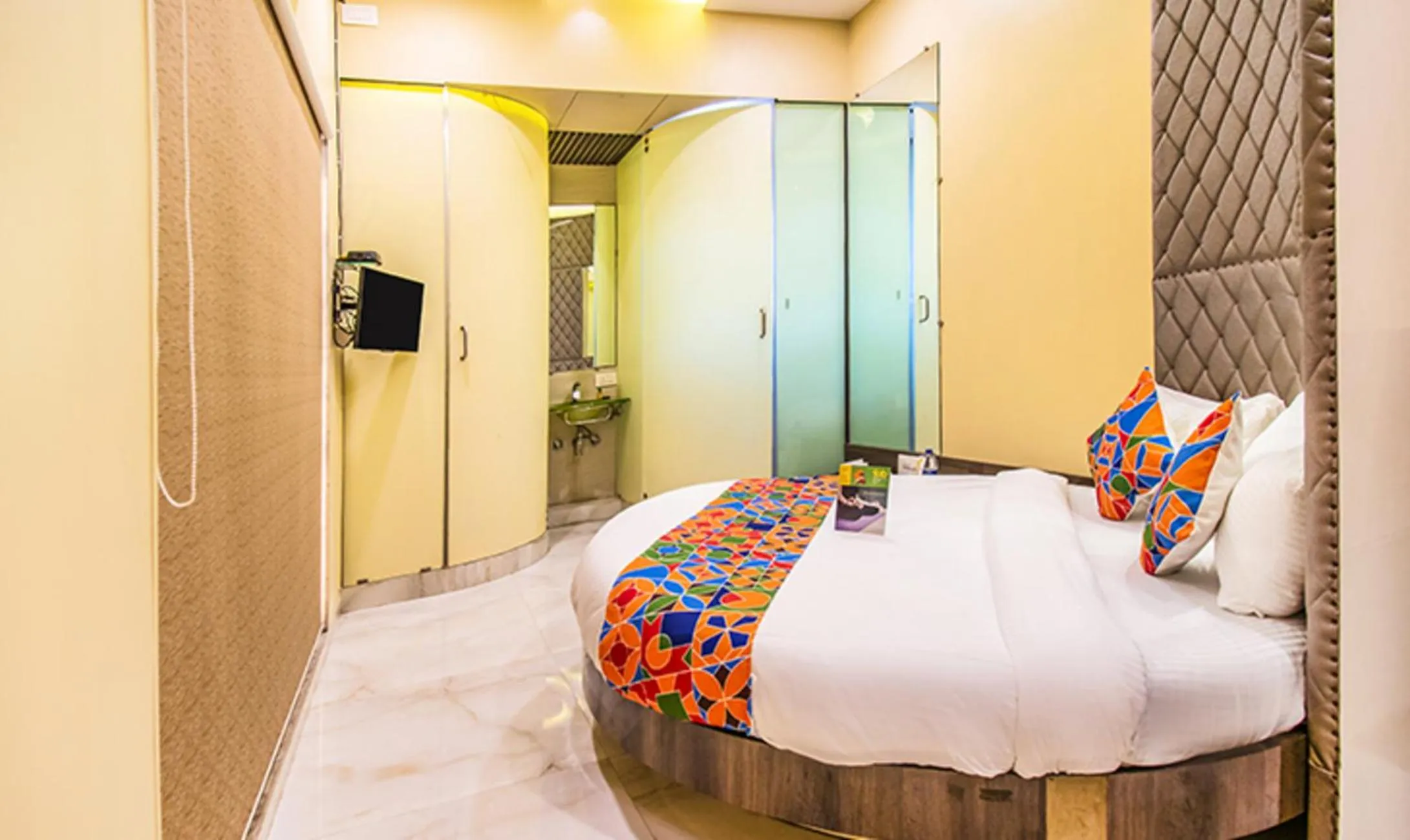 Bed in FabHotel Seven Hills - Nr Mumbai International Airport