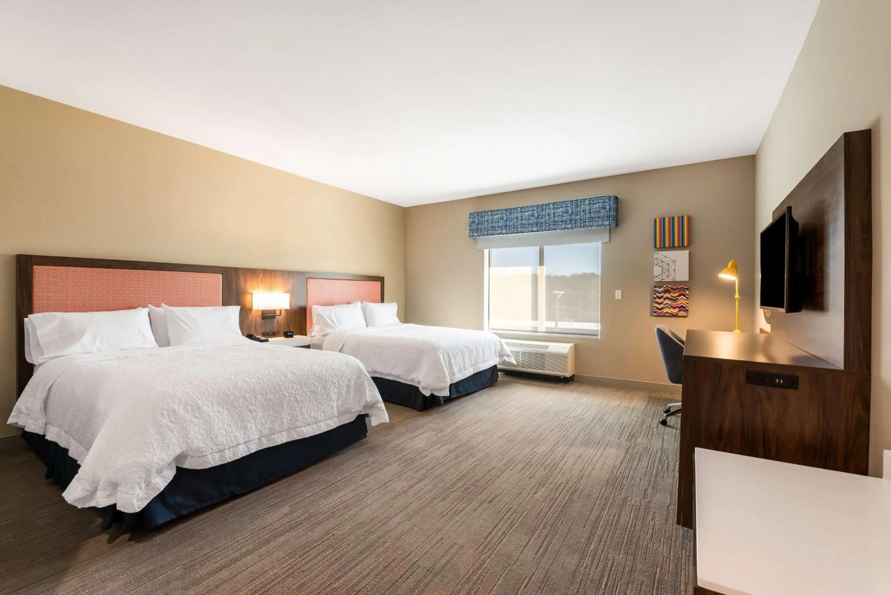 Bedroom, Bed in Hampton Inn Batesville, Ar