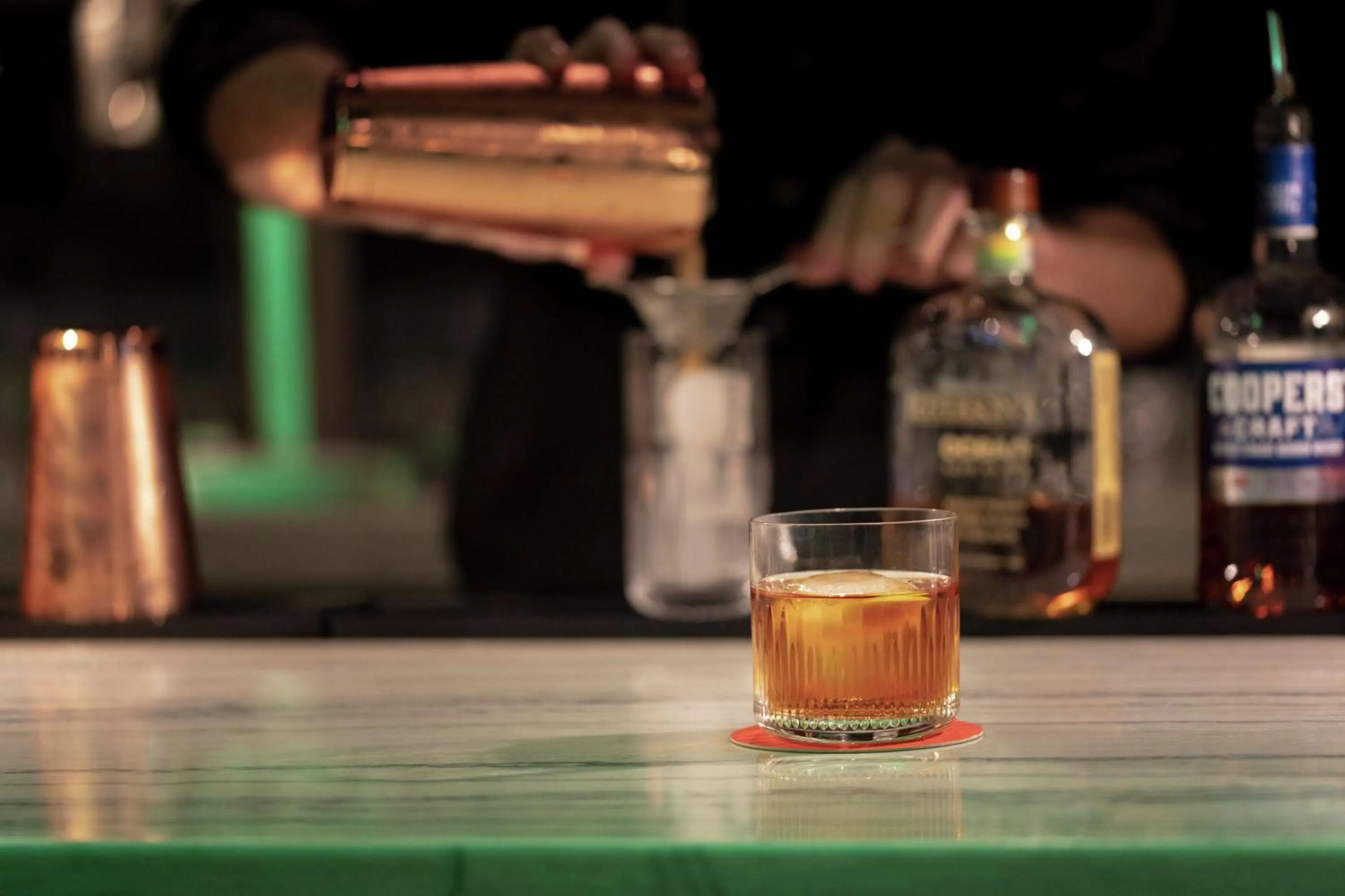 Lounge or bar in The Central Station Memphis, Curio Collection By Hilton