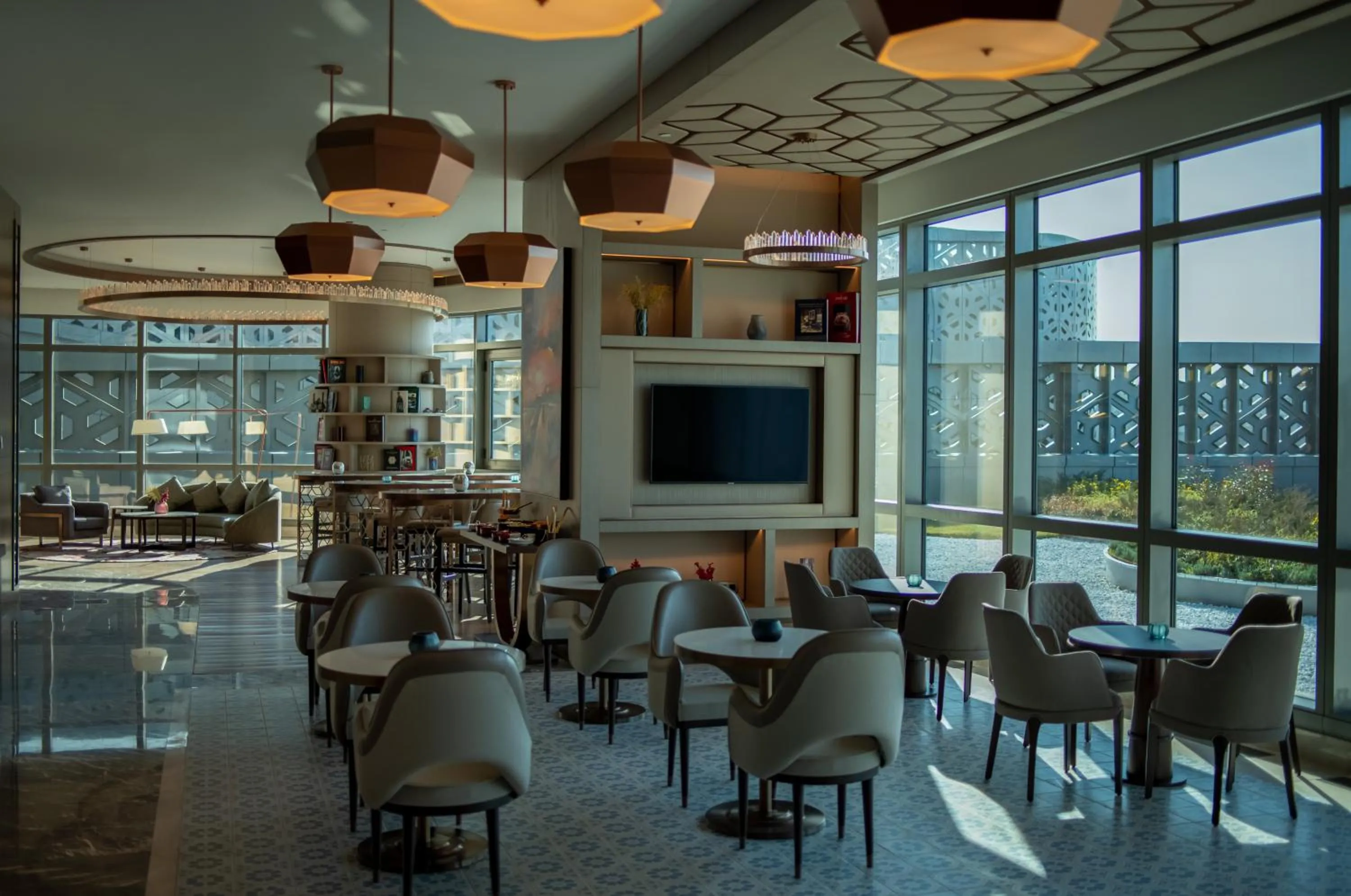 Restaurant/places to eat in Hilton Tashkent City