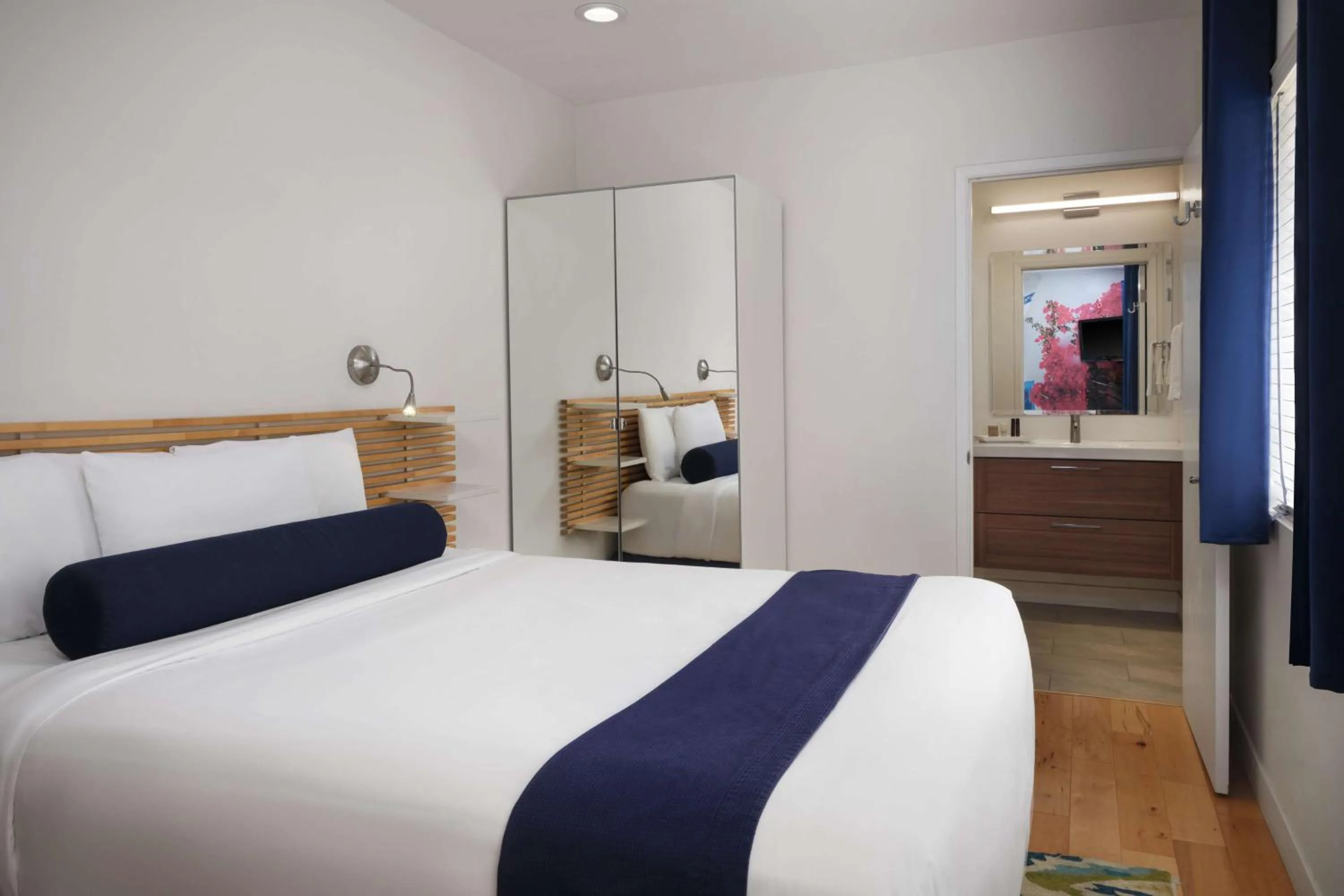 Bedroom, Bed in Hotel Zico, BW Signature Collection