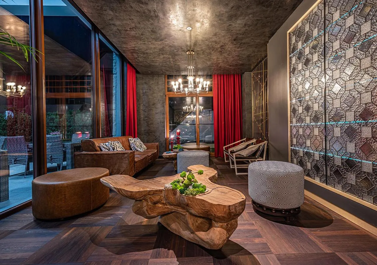 Lounge or bar in Nosalowy Park Hotel & Spa