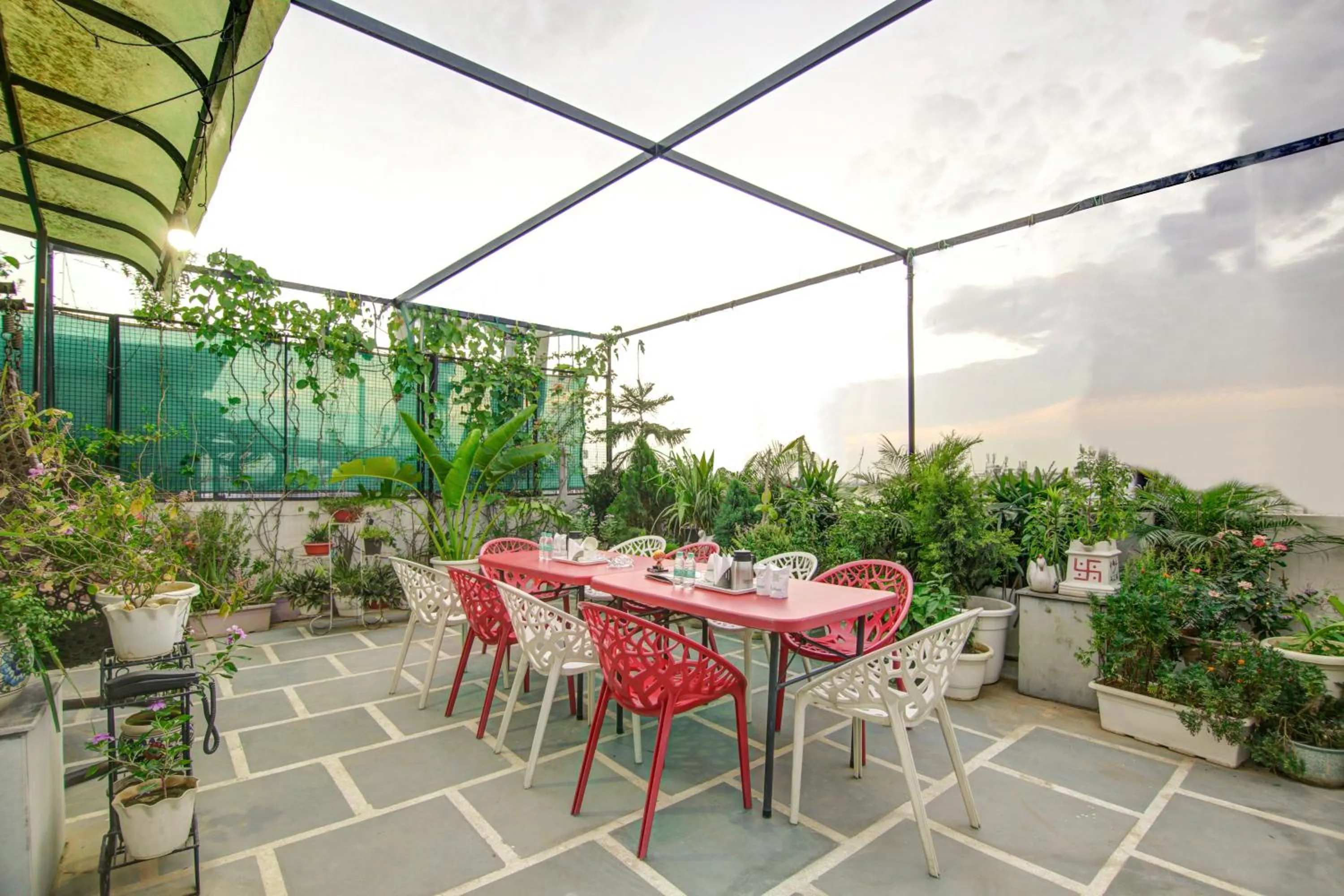 Garden in Gracious by Vishesh Hotels & Home Stay