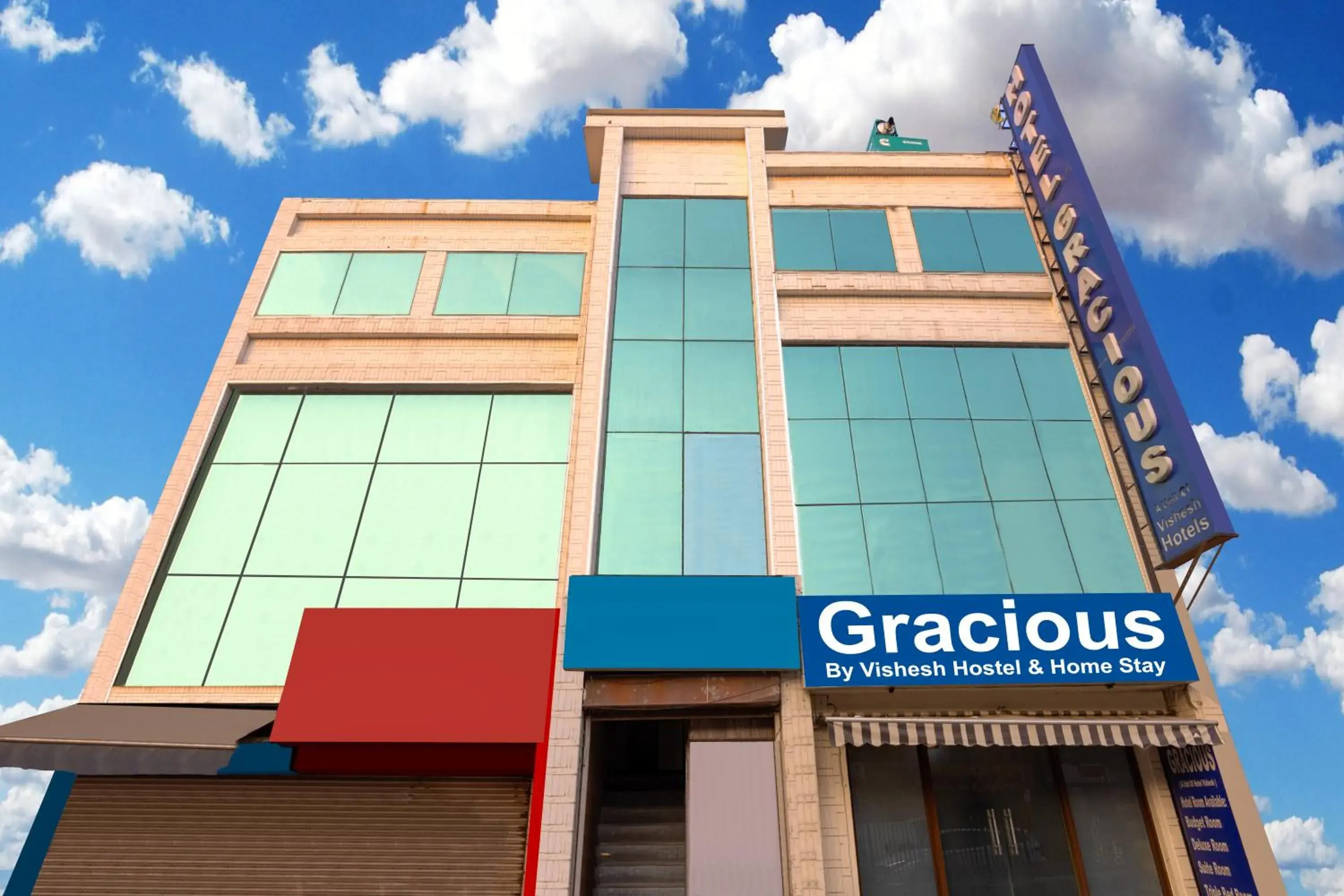 Gracious by Vishesh Hotels & Home Stay Gracious by Vishesh Hotels & Home Stay