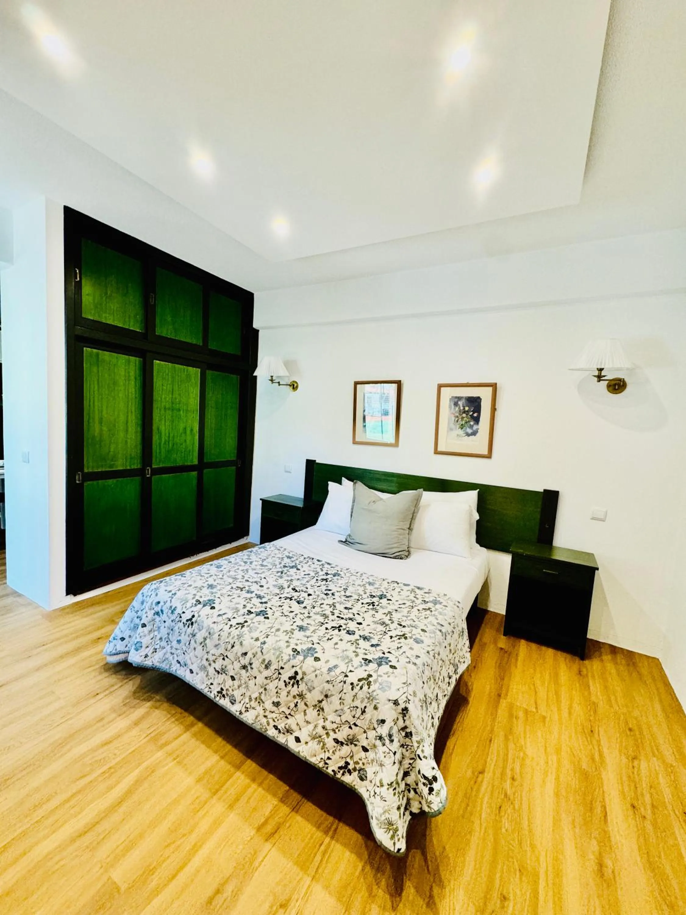 Bed in VALE MAR Guest