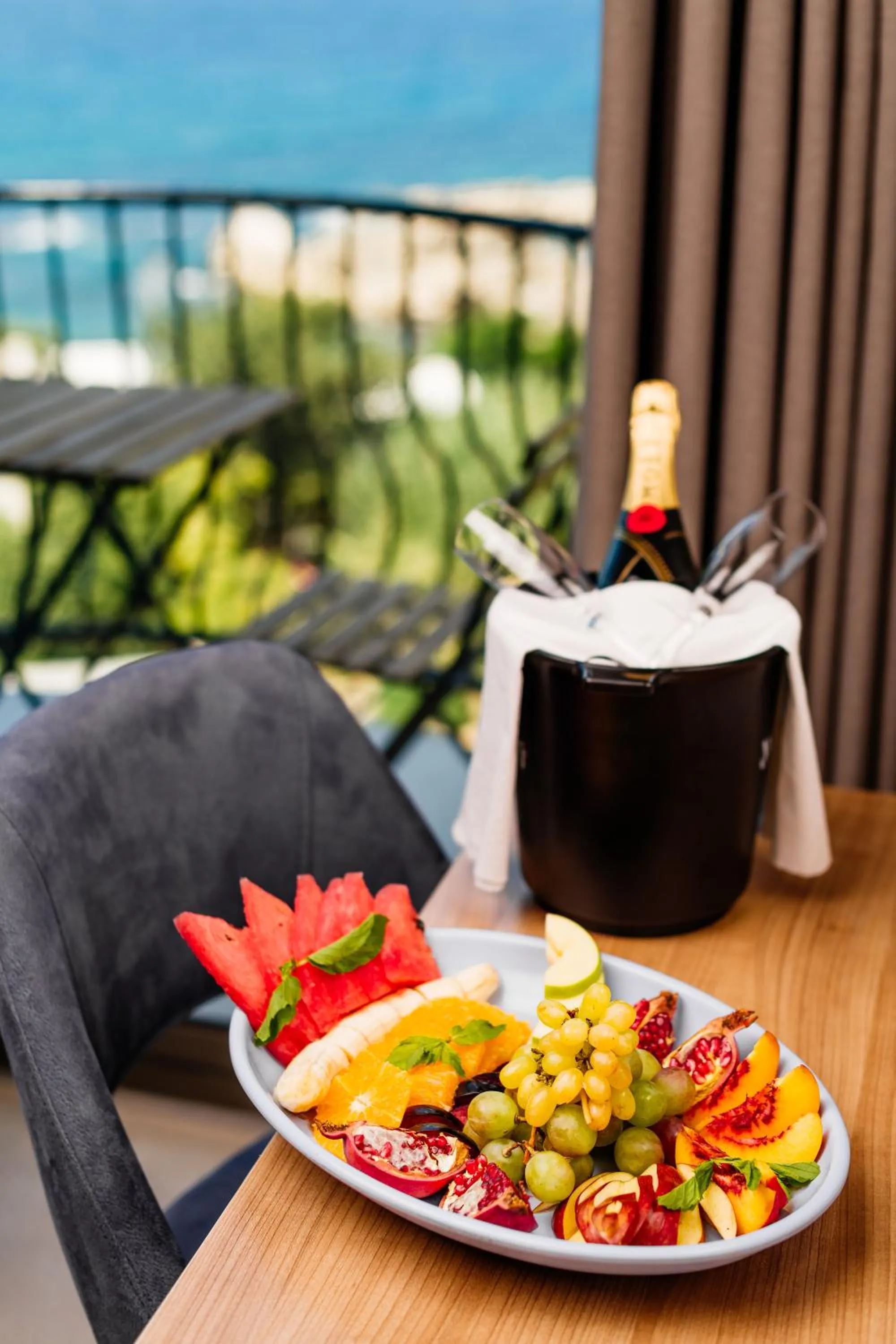 Food and drinks in Olivia Palm Hotel