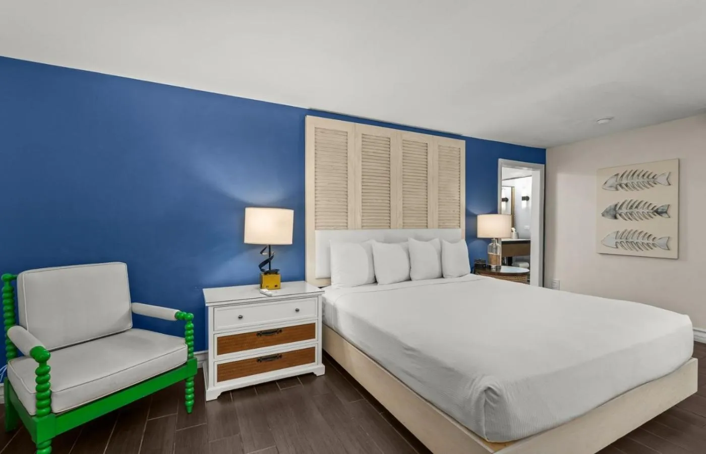 Bed in Paradise Point Resort & Spa