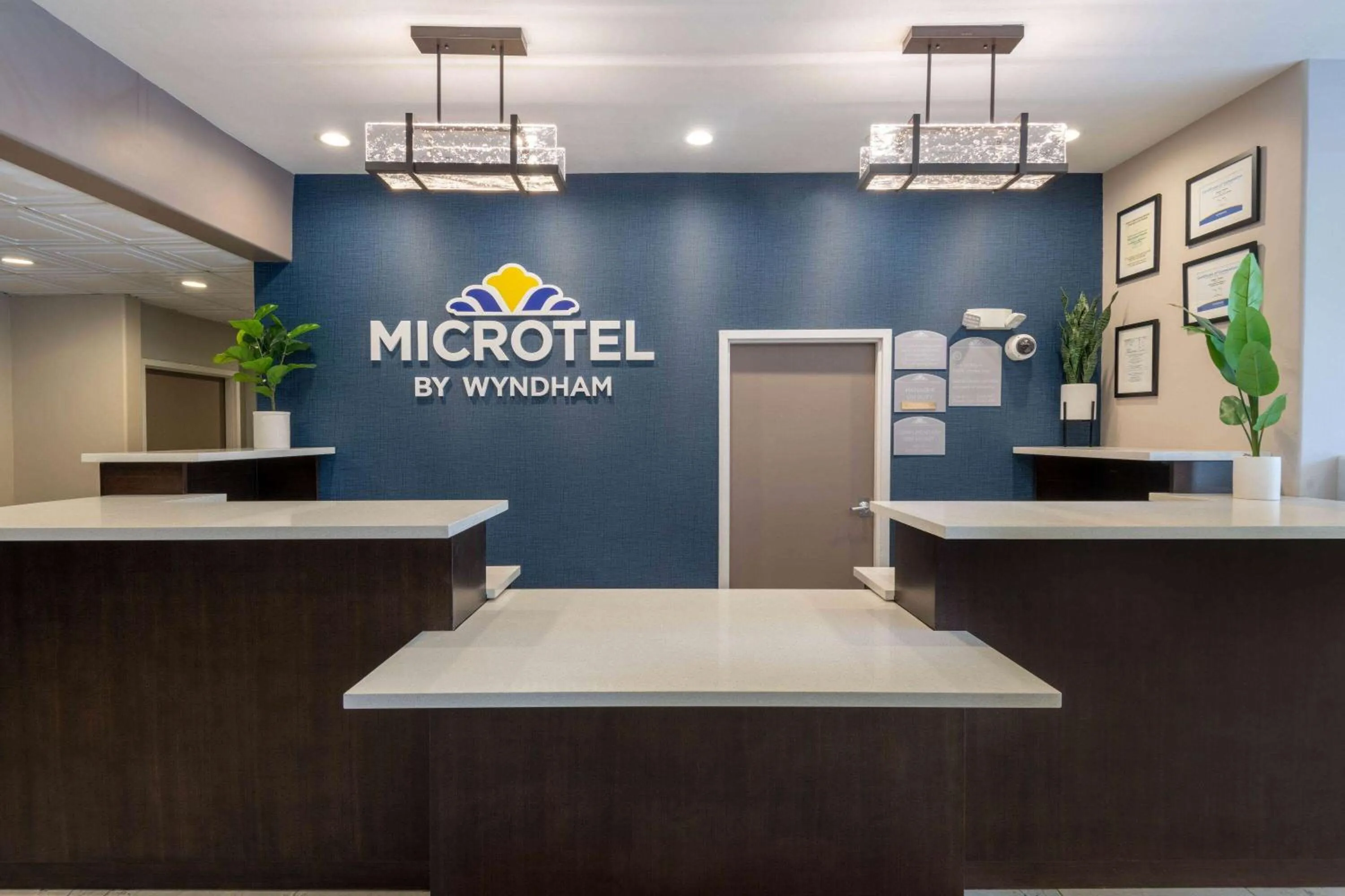 Lobby or reception in Microtel Inn & Suites by Wyndham Tracy