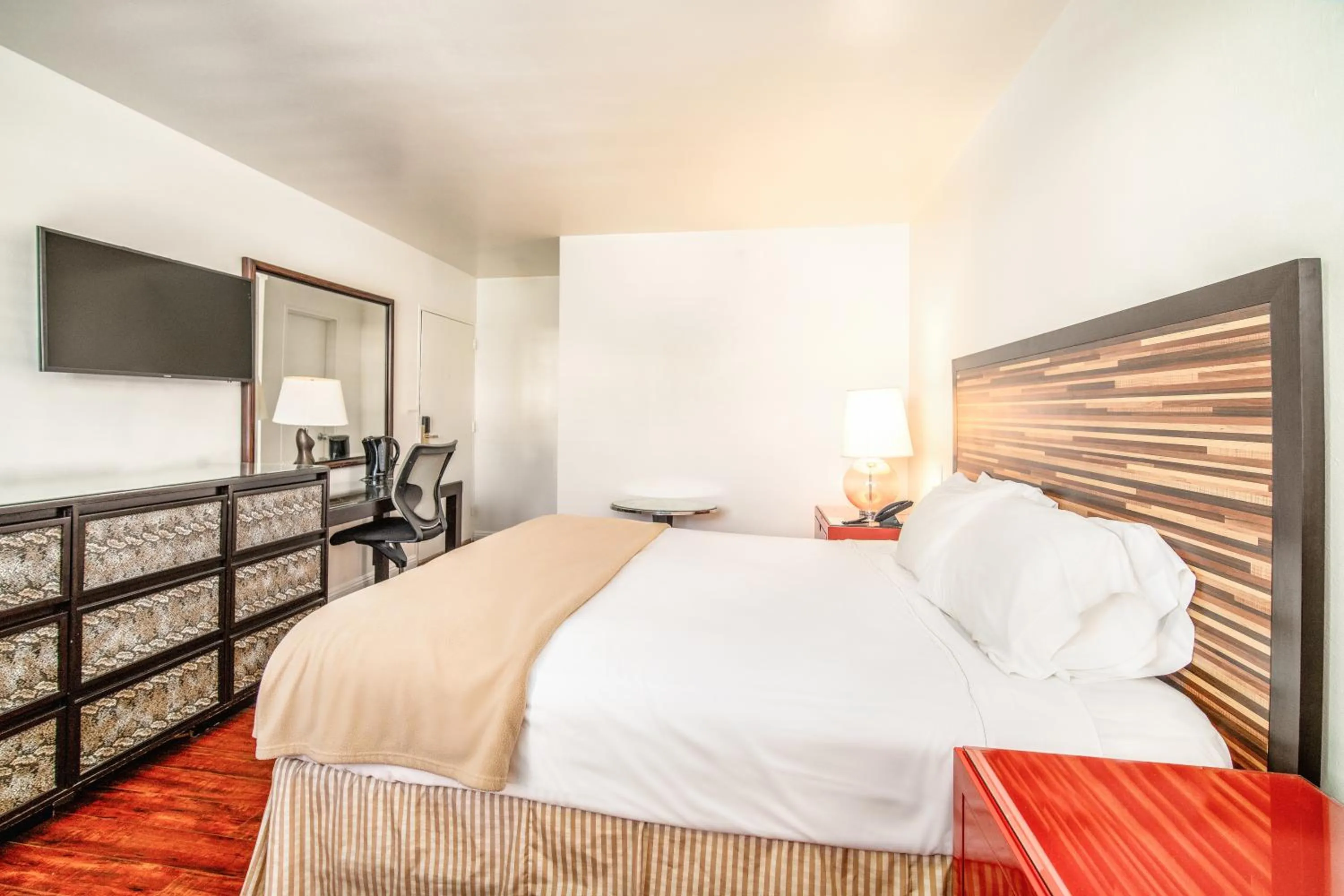 Hollywood Downtowner Inn