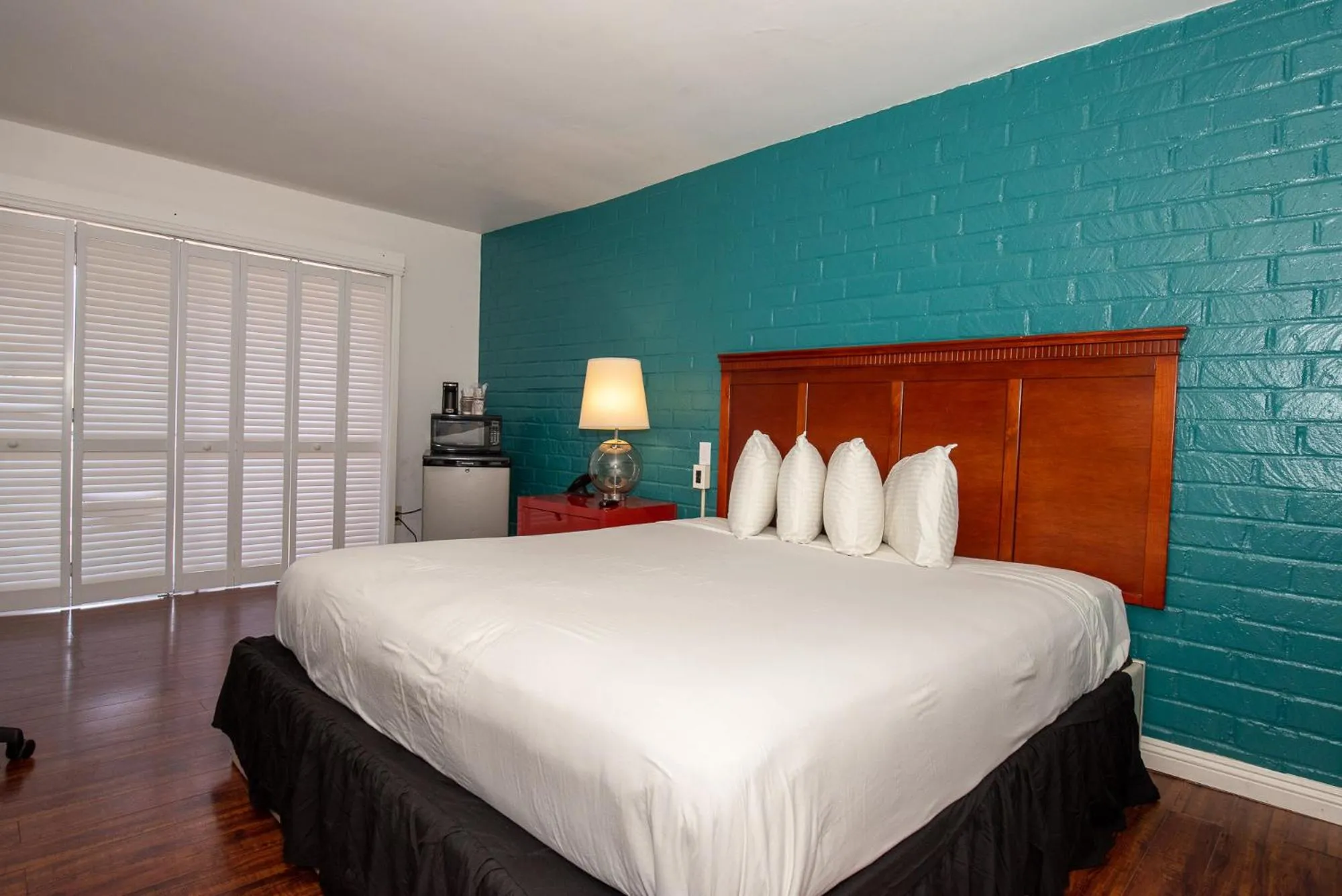 Hollywood Downtowner Inn