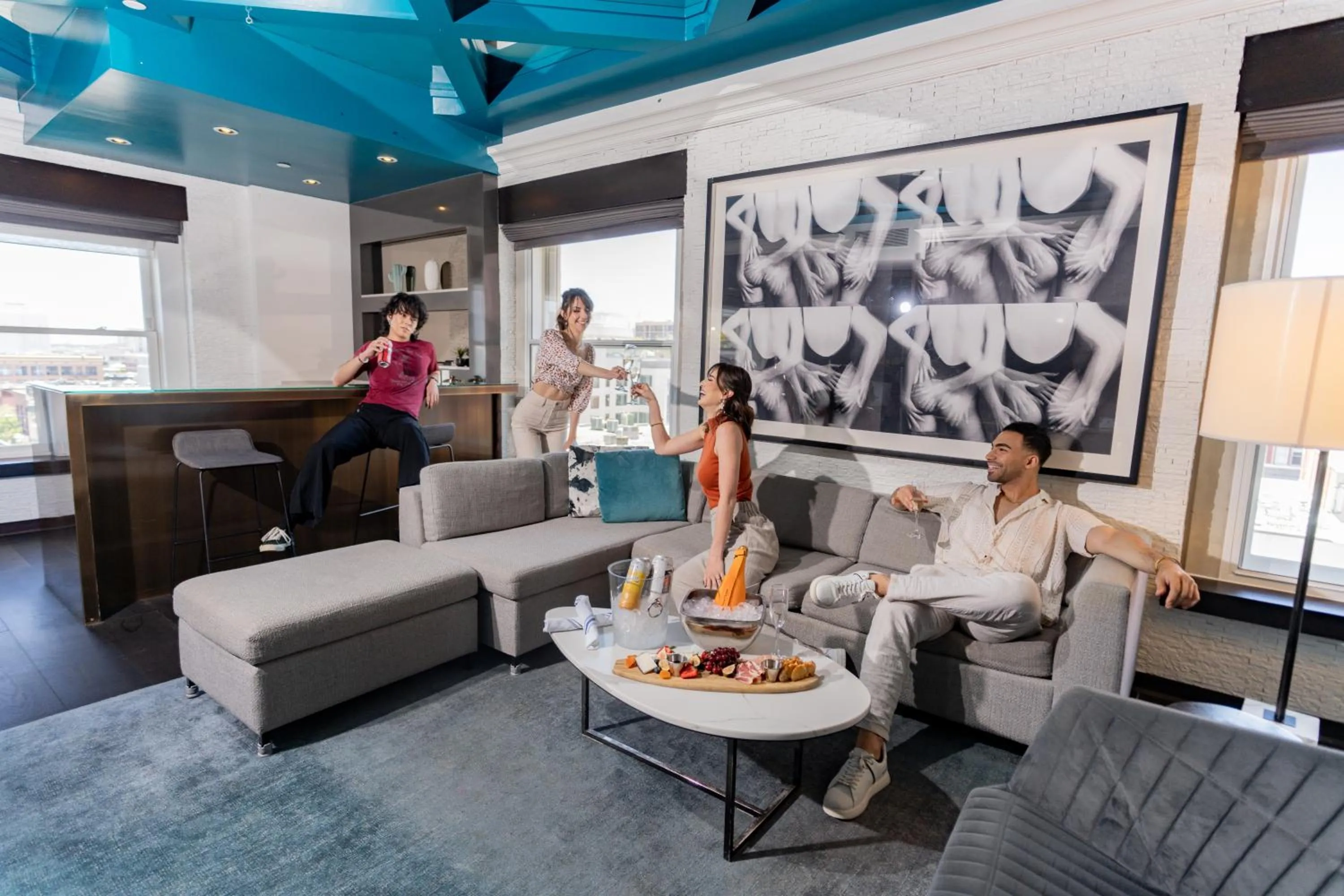 Living room in Andaz San Diego, By Hyatt