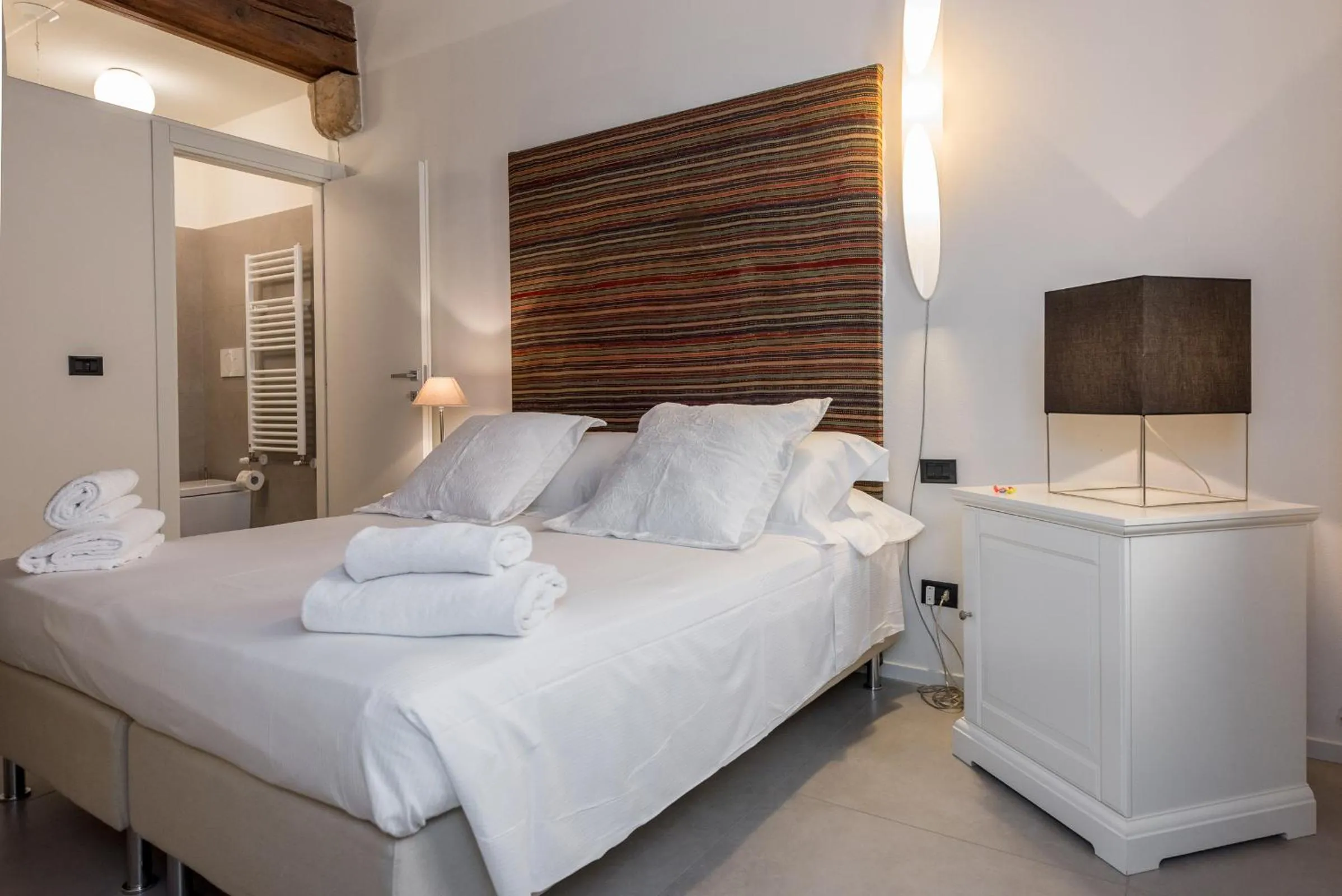 Bedroom, Bed in Il Vicolo Aparthotel Verona