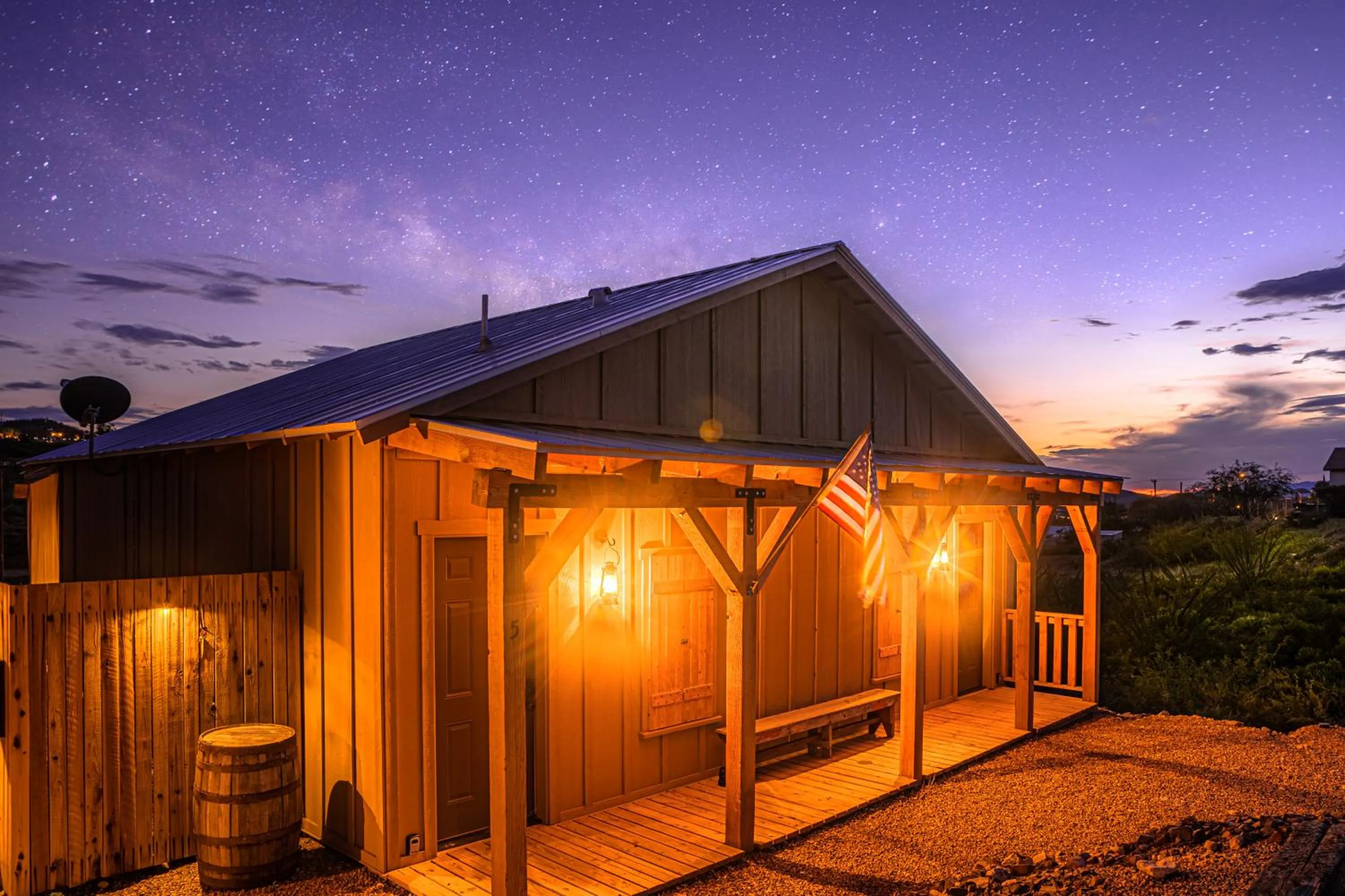 Property building in -Pet Friendly- Miners Cabin #5 -Two Double Beds - Private Balcony