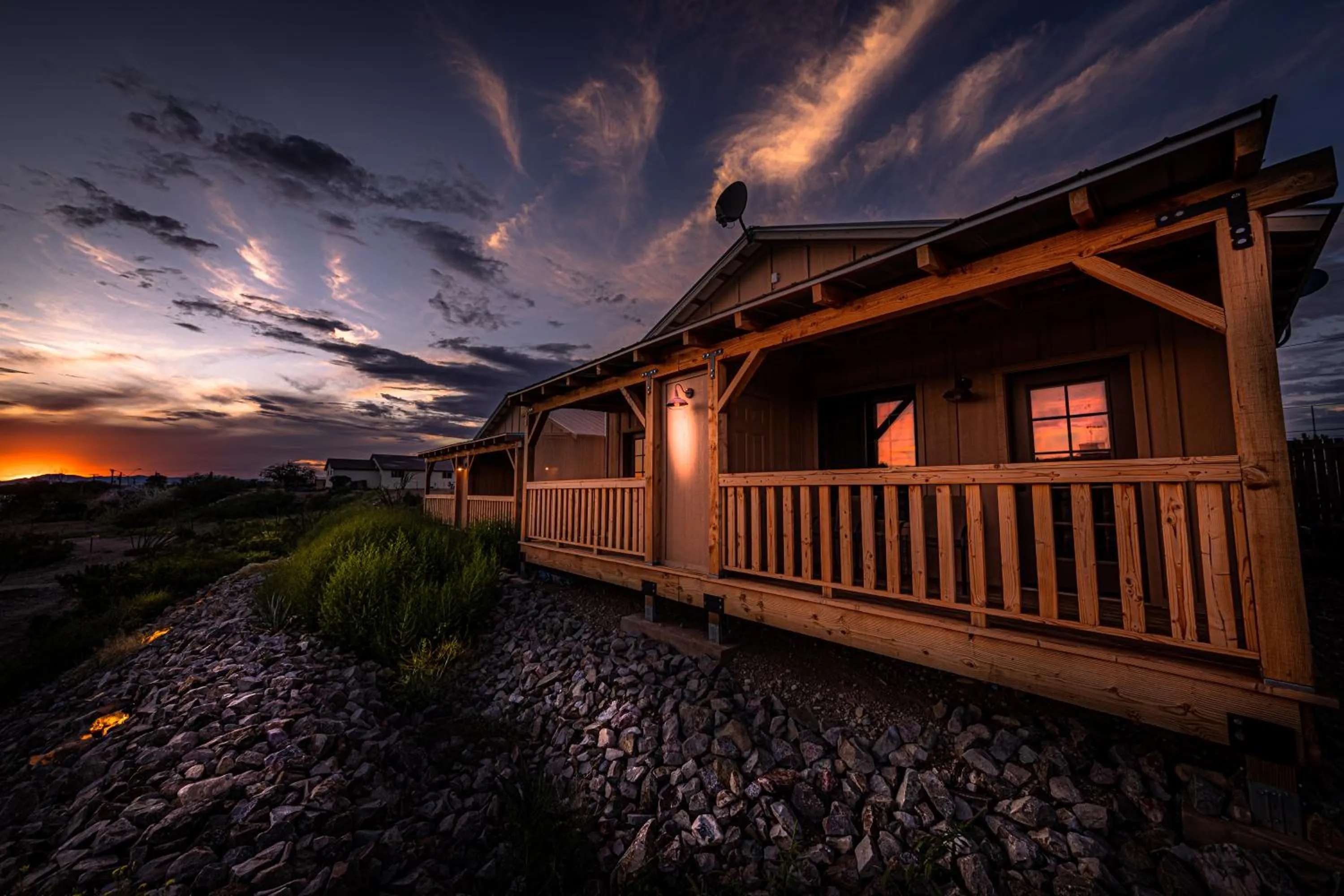 Property building in -Pet Friendly- Miners Cabin #5 -Two Double Beds - Private Balcony