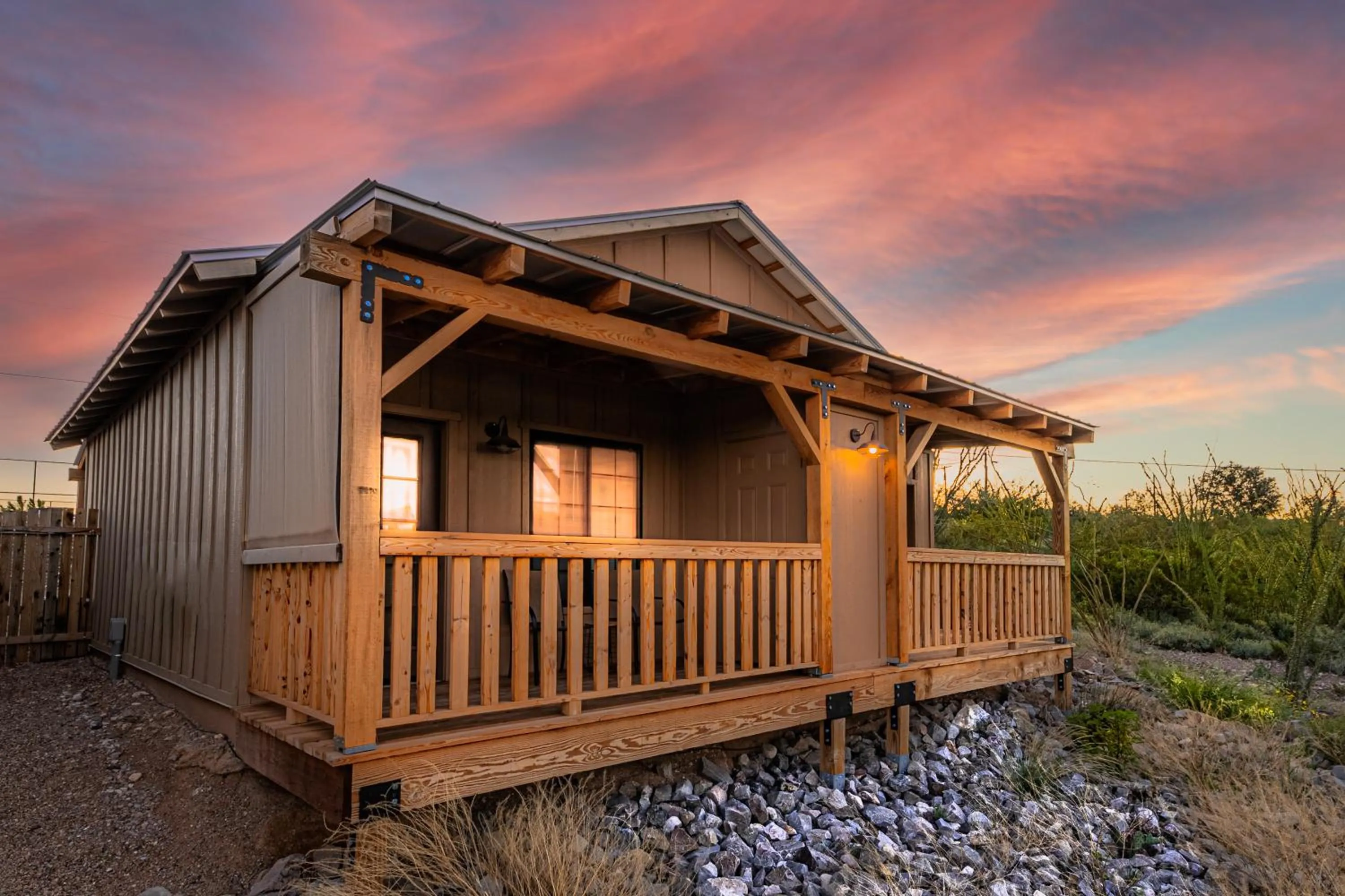 Property building in -Pet Friendly- Miners Cabin #5 -Two Double Beds - Private Balcony