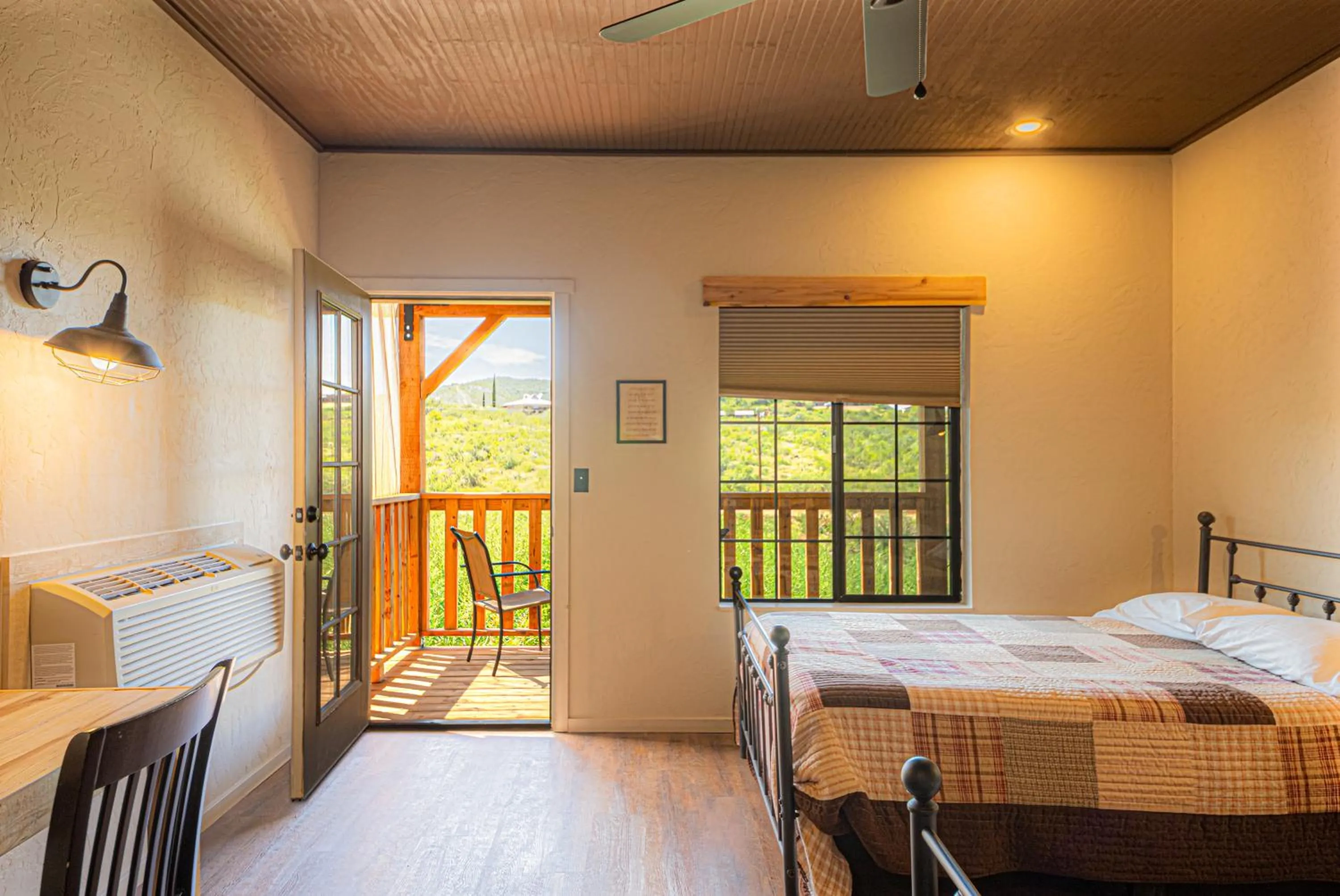 Bed in -Pet Friendly- Miners Cabin #5 -Two Double Beds - Private Balcony