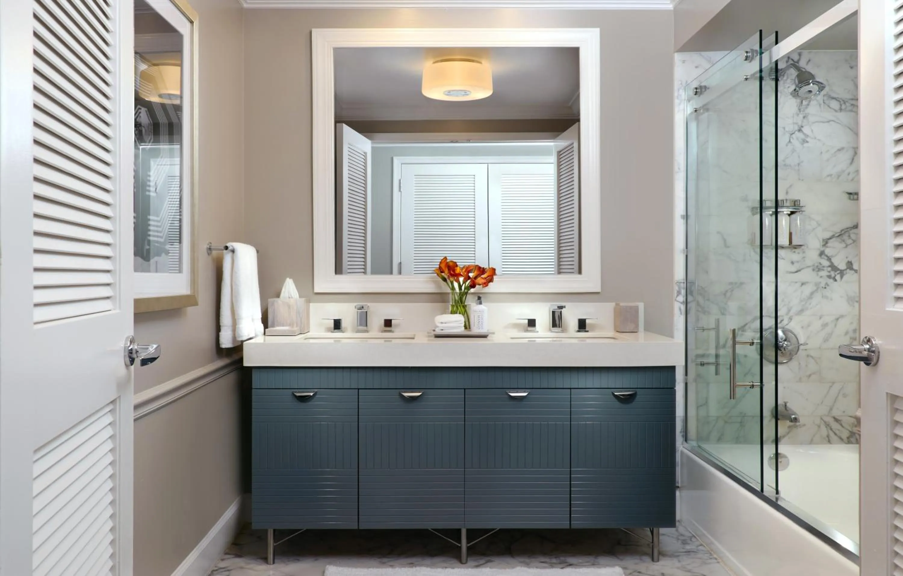 Bathroom in La Playa Beach & Golf Resort, a Noble House Resort