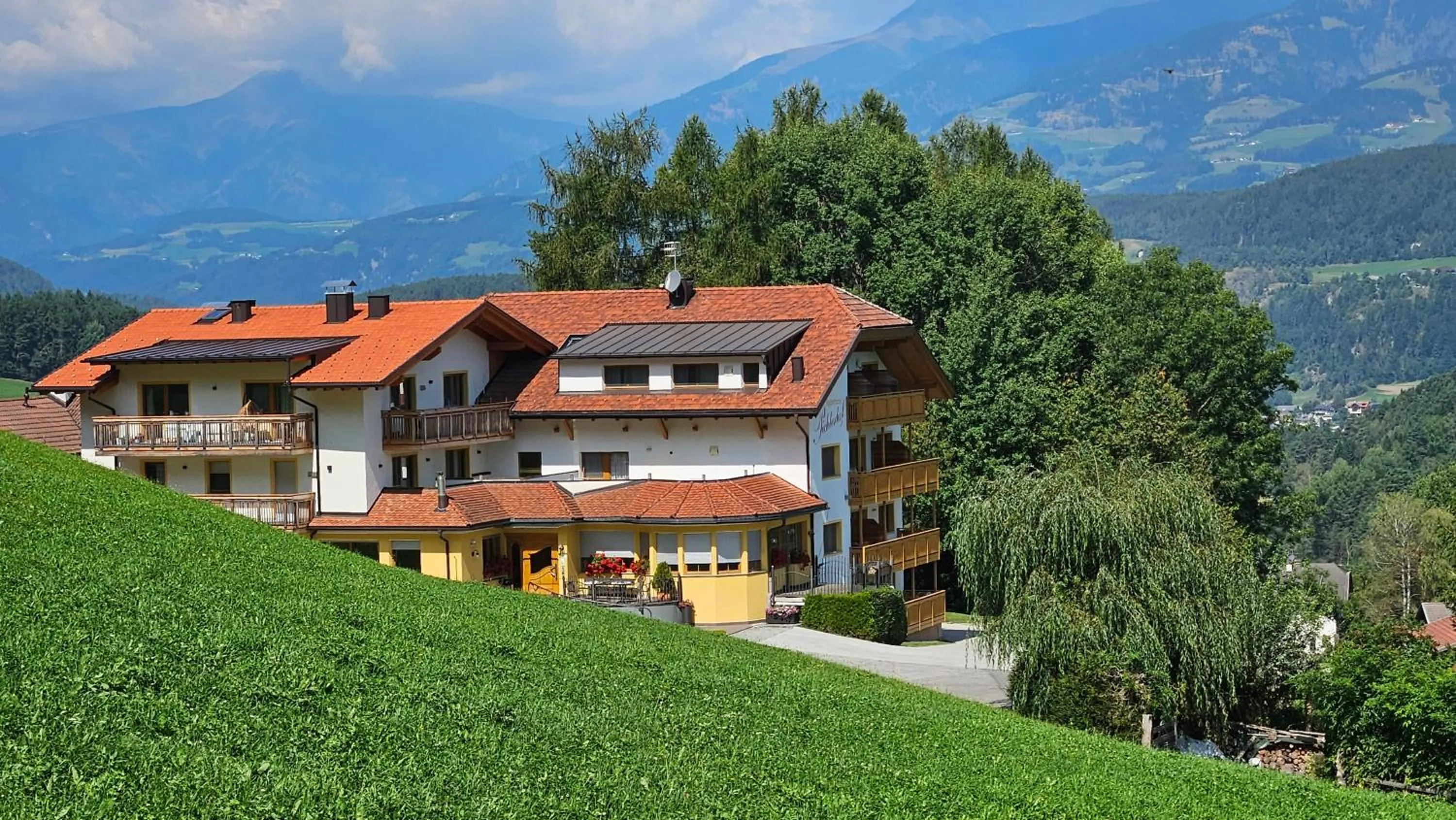 Property building in Hotel Pichlerhof
