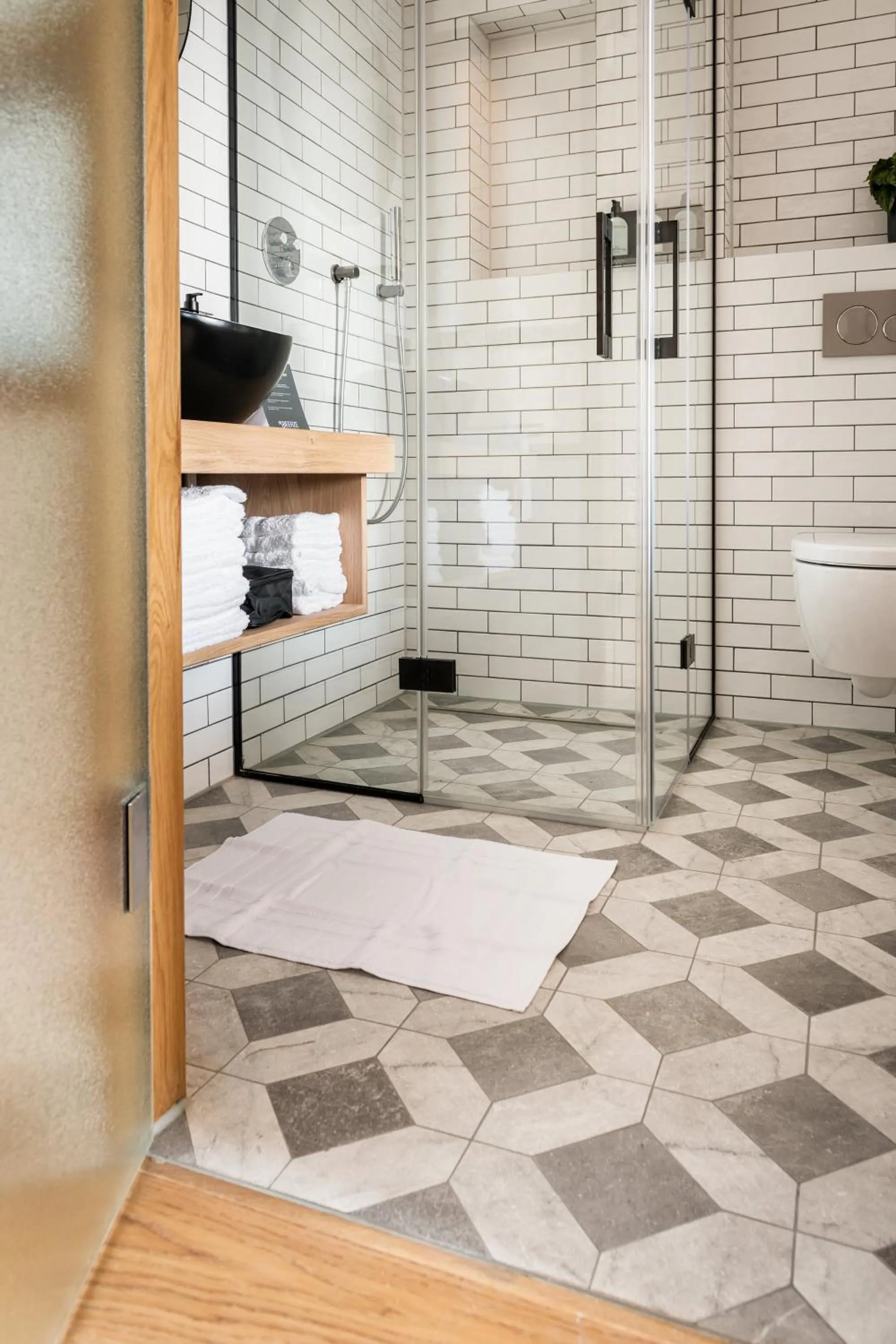 Shower in Boutique Hotel De Beerze