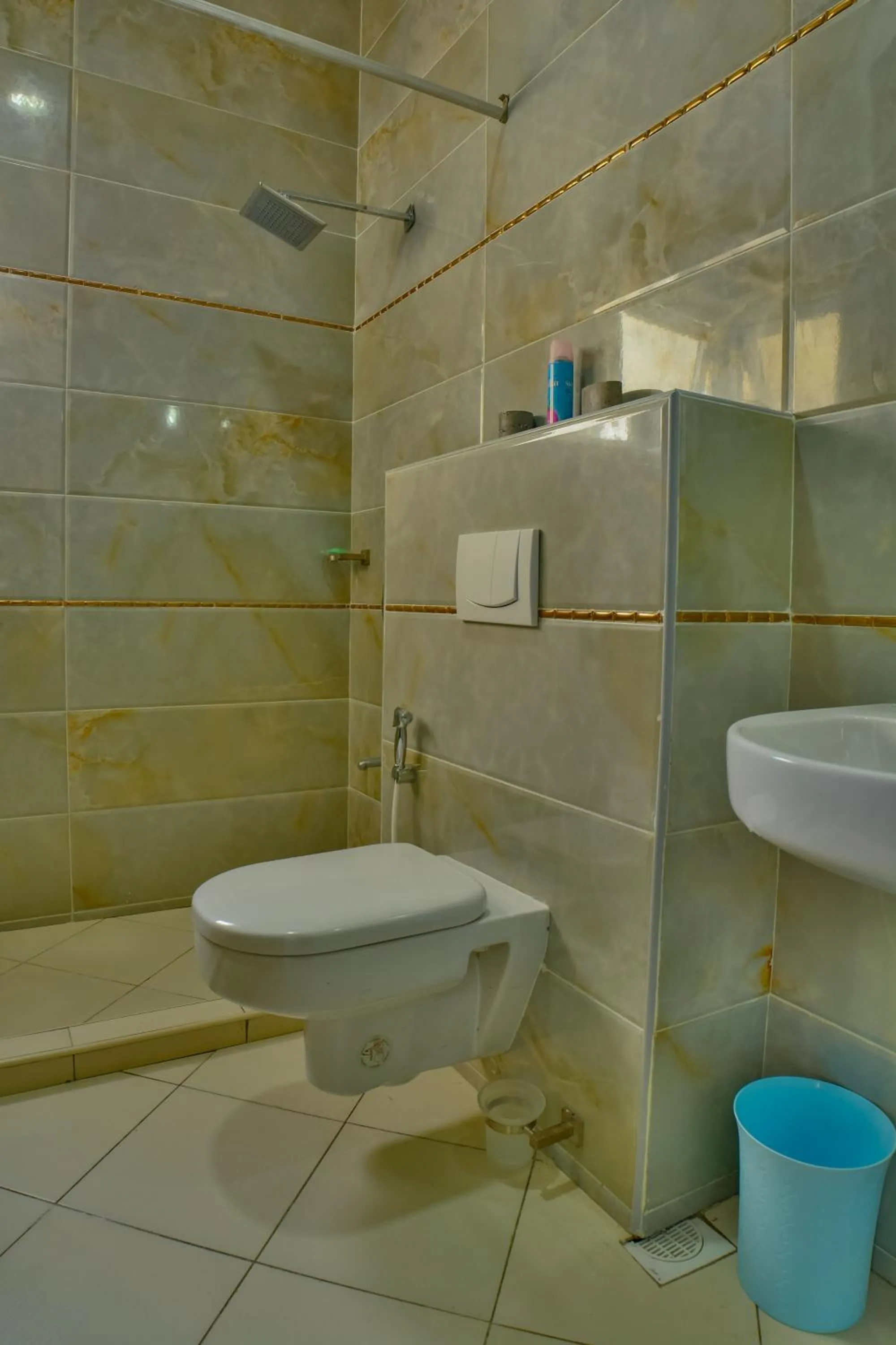 Bathroom in Fenns Cozy Apartment - Nyali