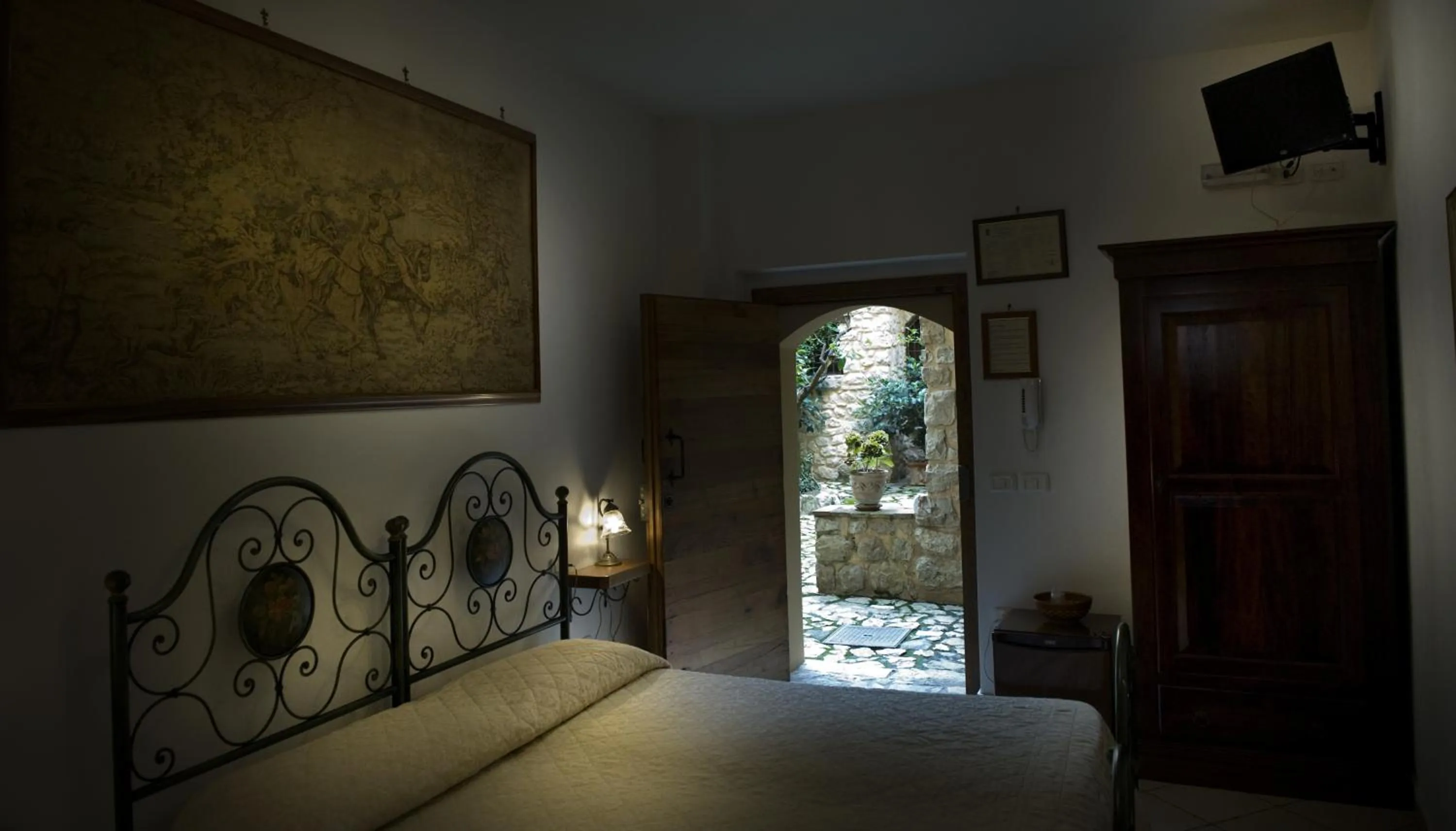 Day, Bed in Bed And Breakfast Mblò