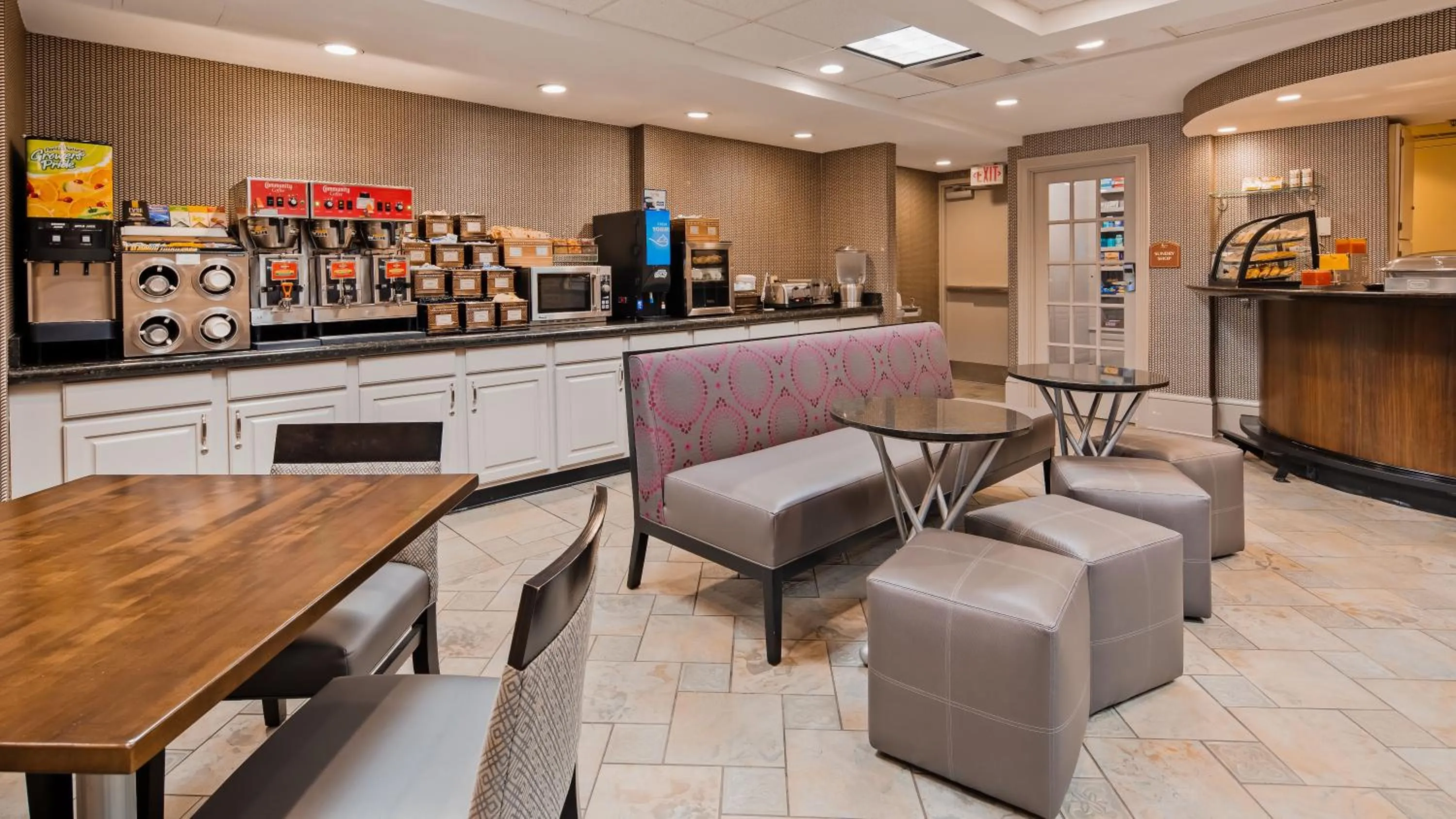 Breakfast in Best Western Plus St. Christopher Hotel