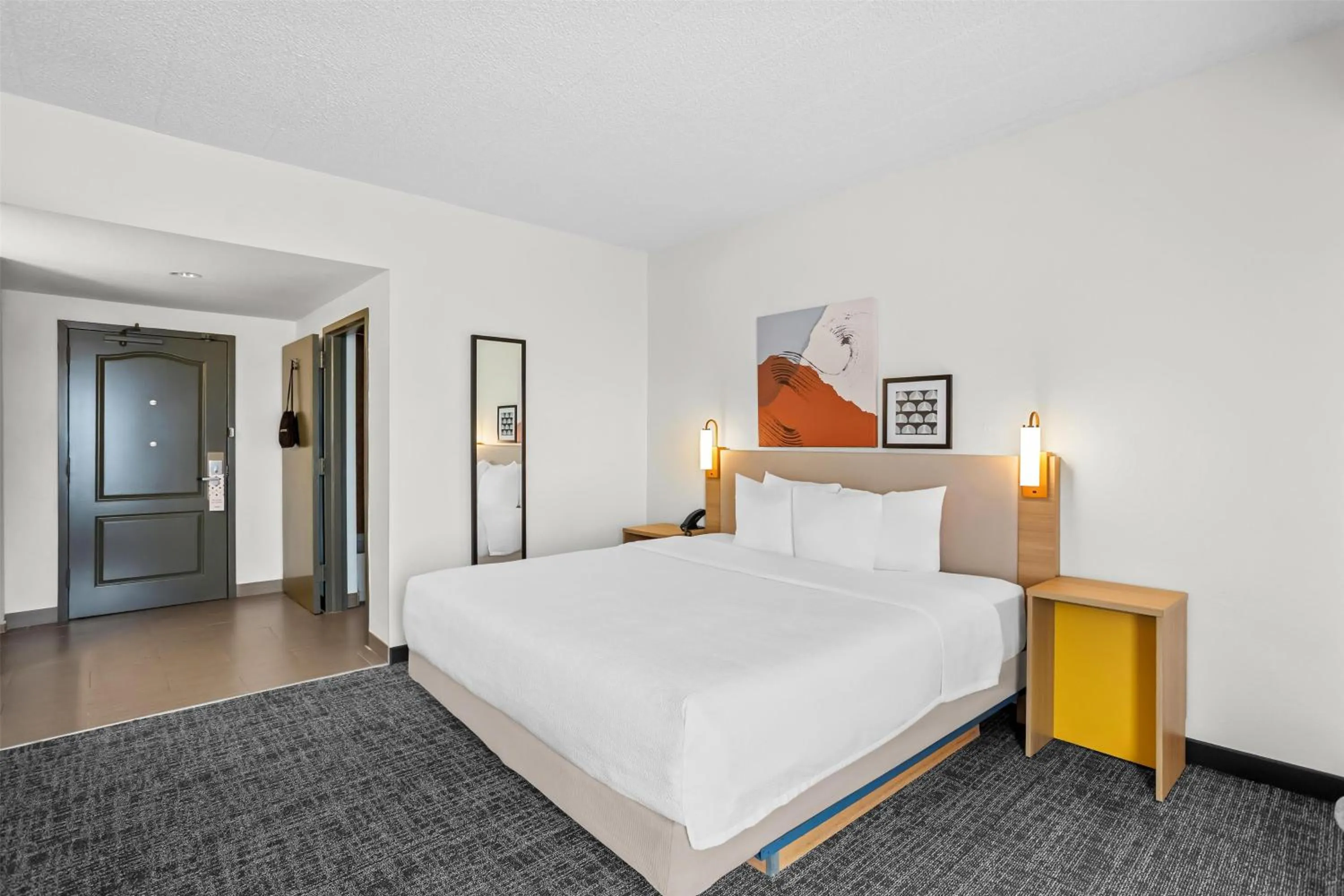 Bed in Spark by Hilton Des Plaines Chicago O'Hare