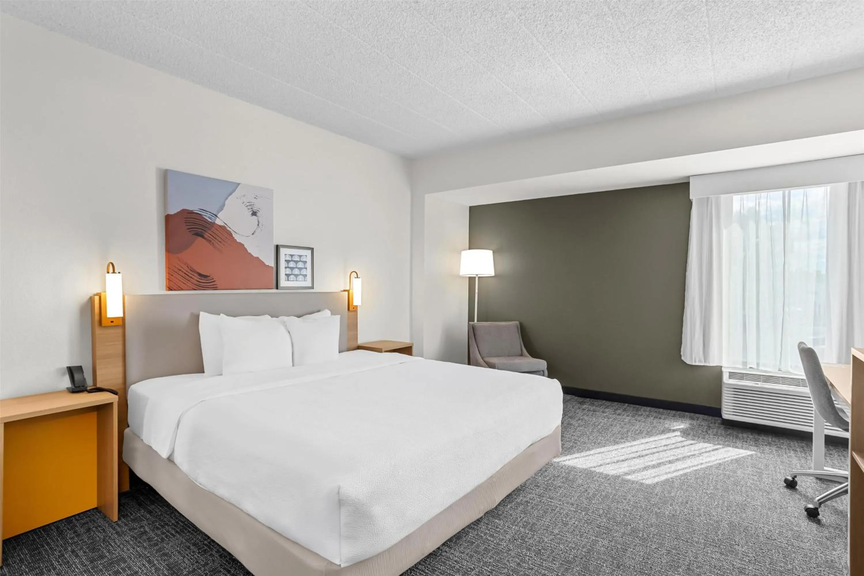 Bed in Spark by Hilton Des Plaines Chicago O'Hare