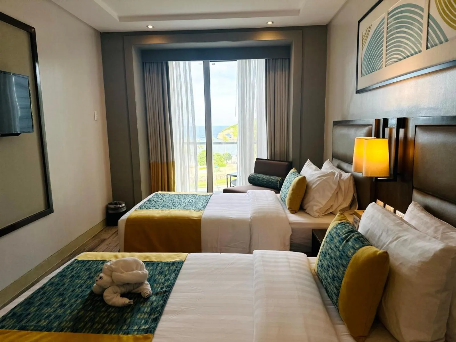 Bedroom, Bed in Belmont Hotel Boracay near Newcoast Beach