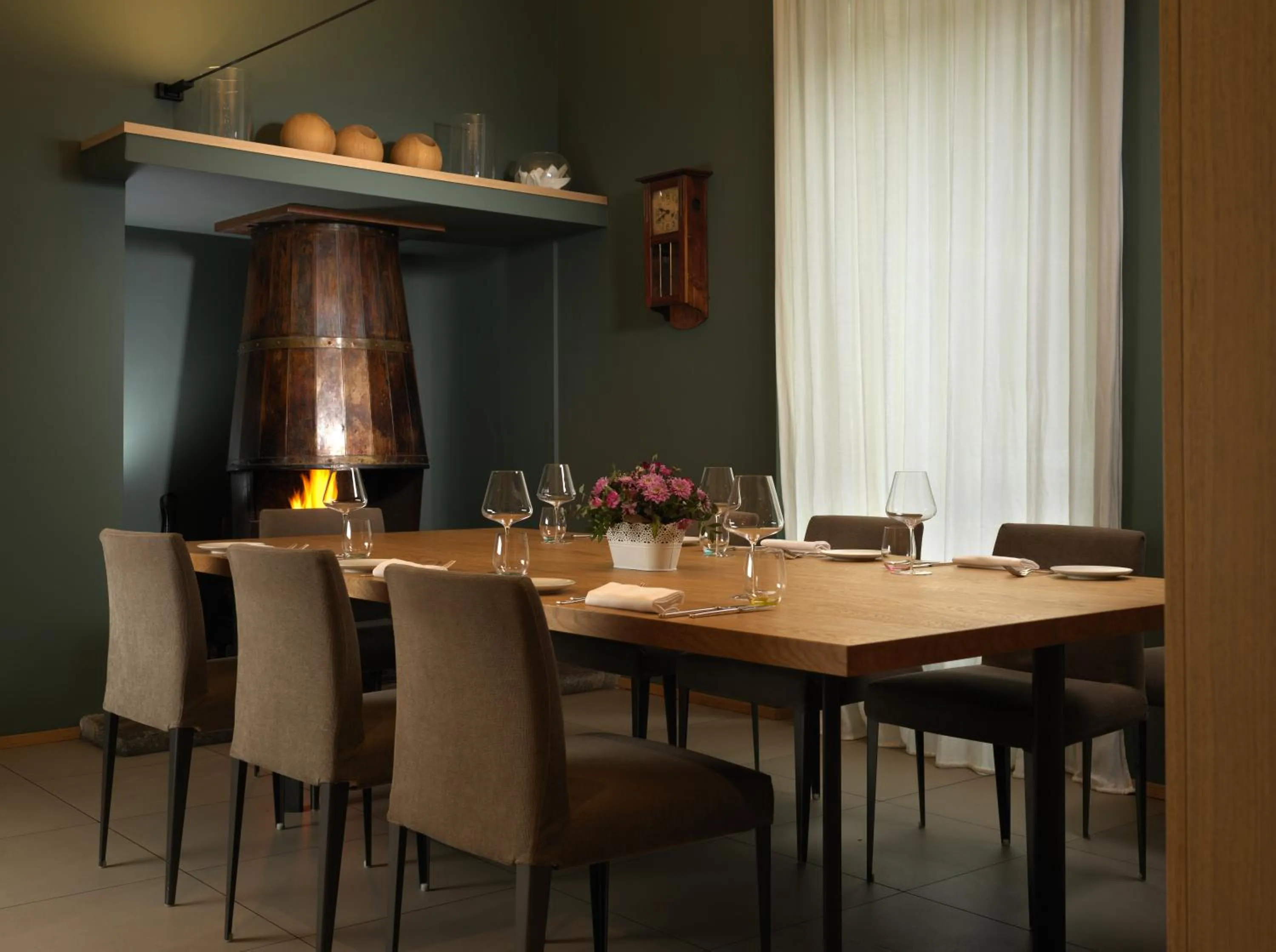 Restaurant/places to eat in Albergo Nicolin