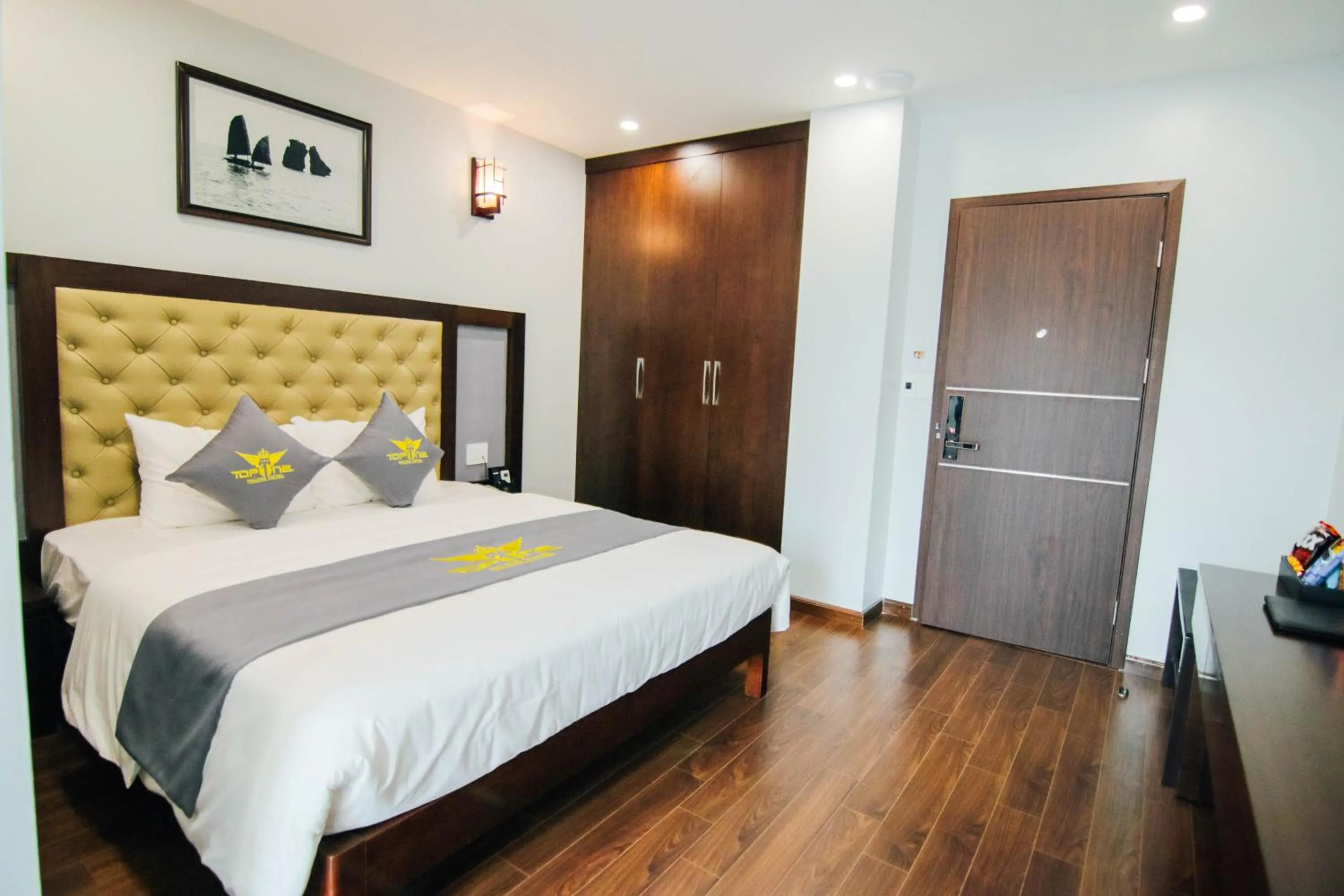 Photo of the whole room in Topone Halong Hotel