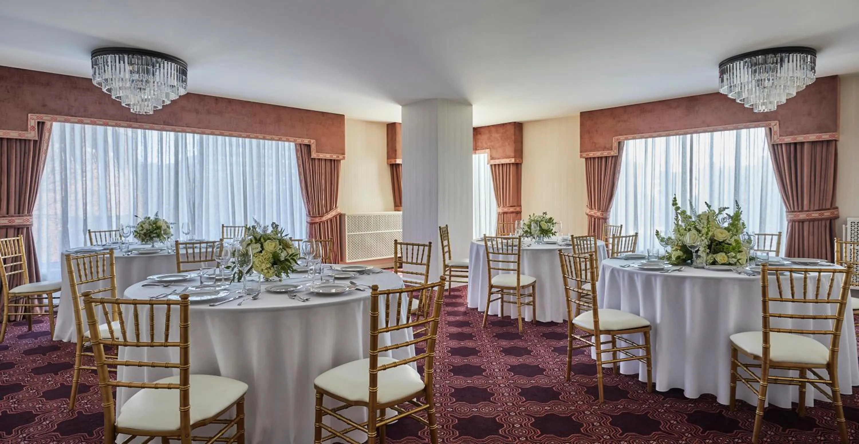 Meeting/conference room in Graduate Seattle