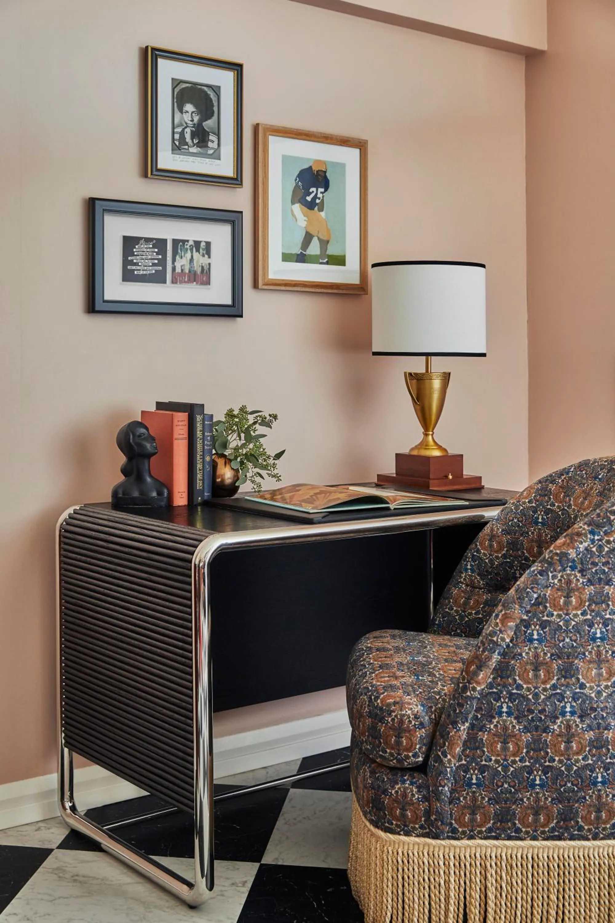 Bedroom in Graduate Seattle