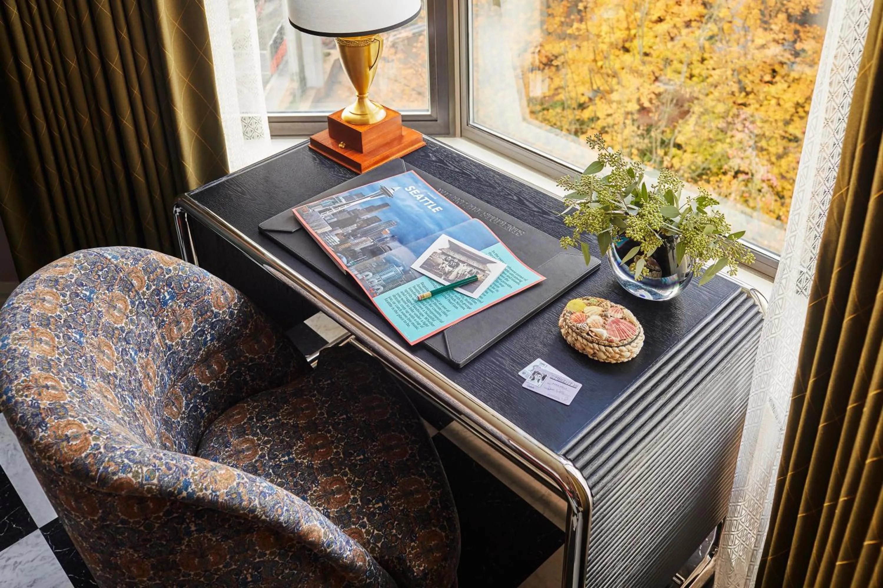 Bedroom in Graduate Seattle