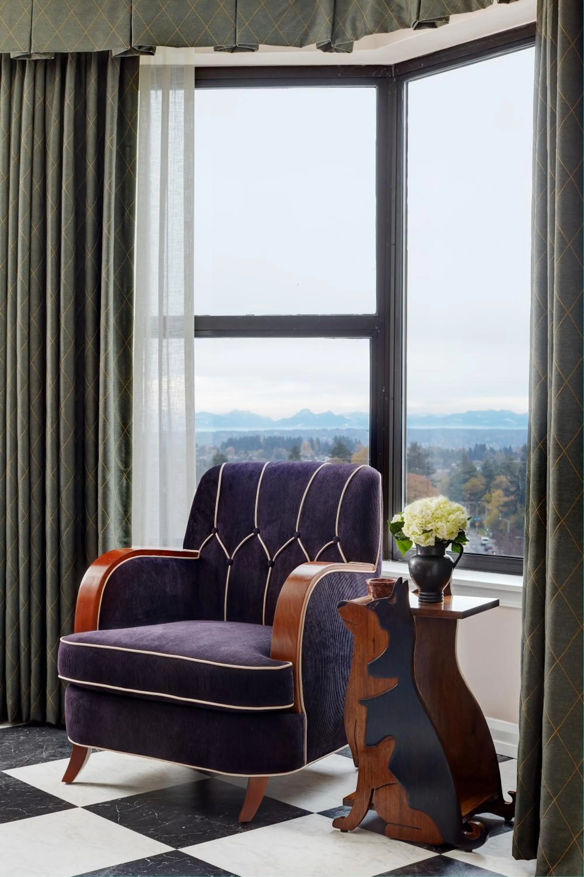 Decorative detail in Graduate Seattle