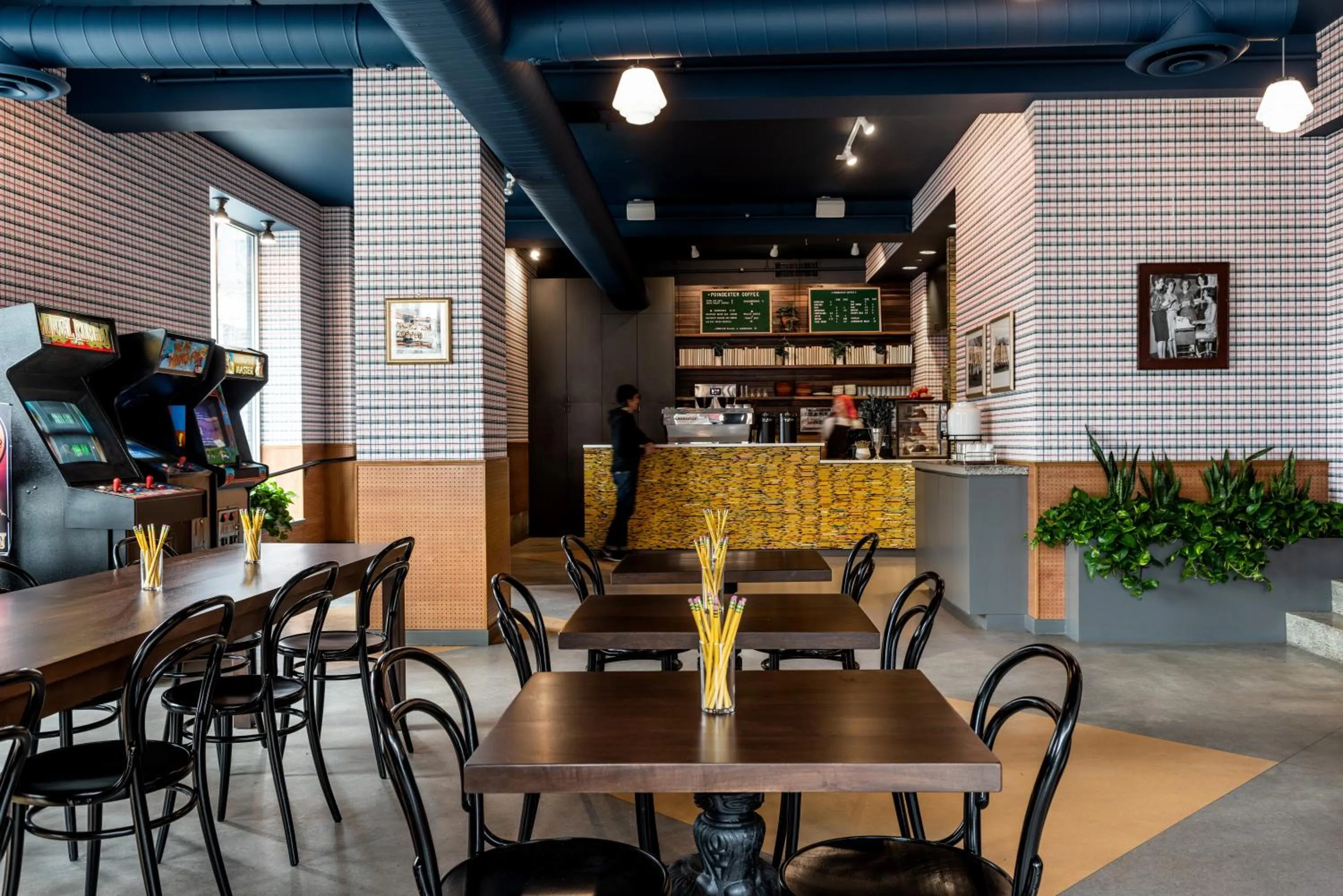 Restaurant/places to eat in Graduate Seattle